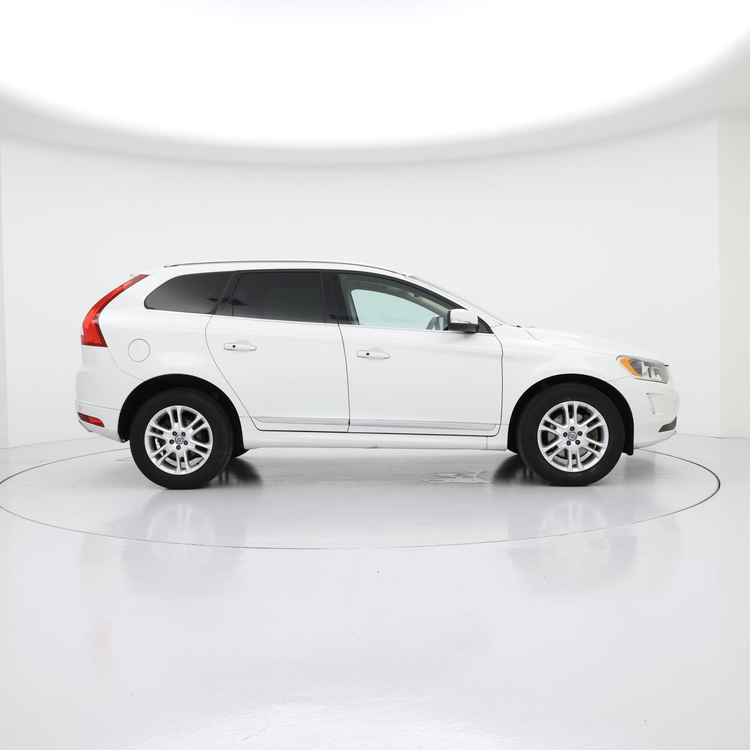 Thumbnail: 2015 Volvo XC60 - 7