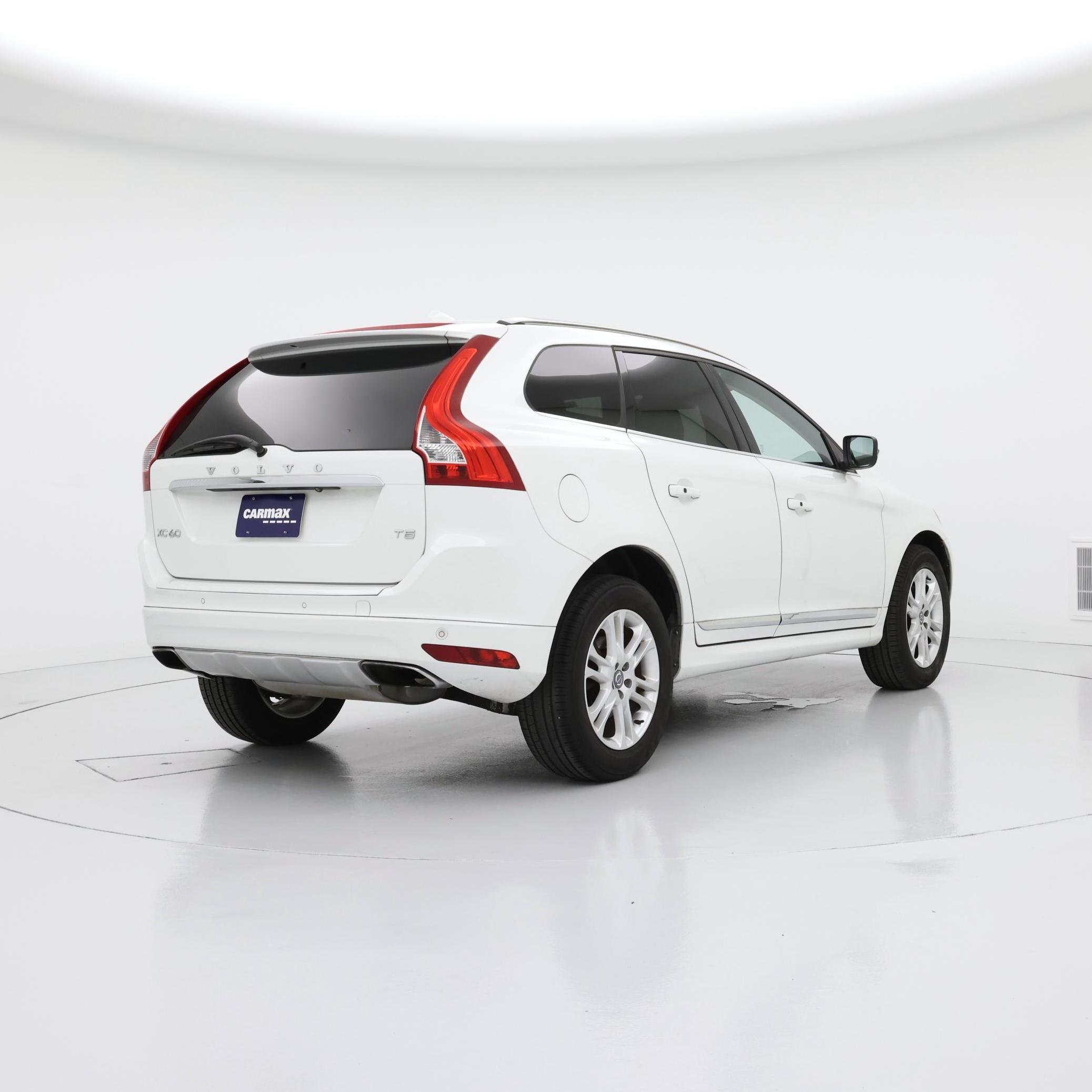 Thumbnail: 2015 Volvo XC60 - 8