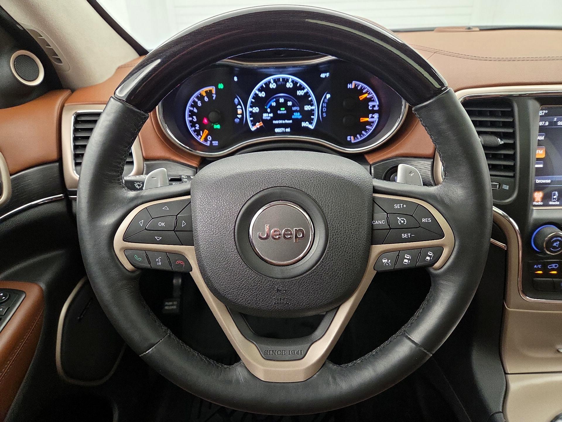 Thumbnail: 2015 Jeep Grand Cherokee - 10