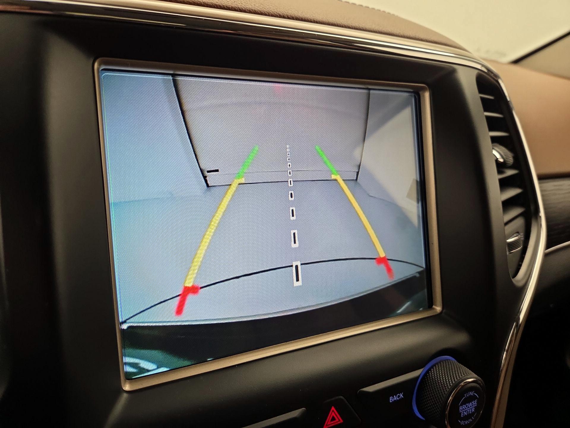 Thumbnail: 2015 Jeep Grand Cherokee - 15