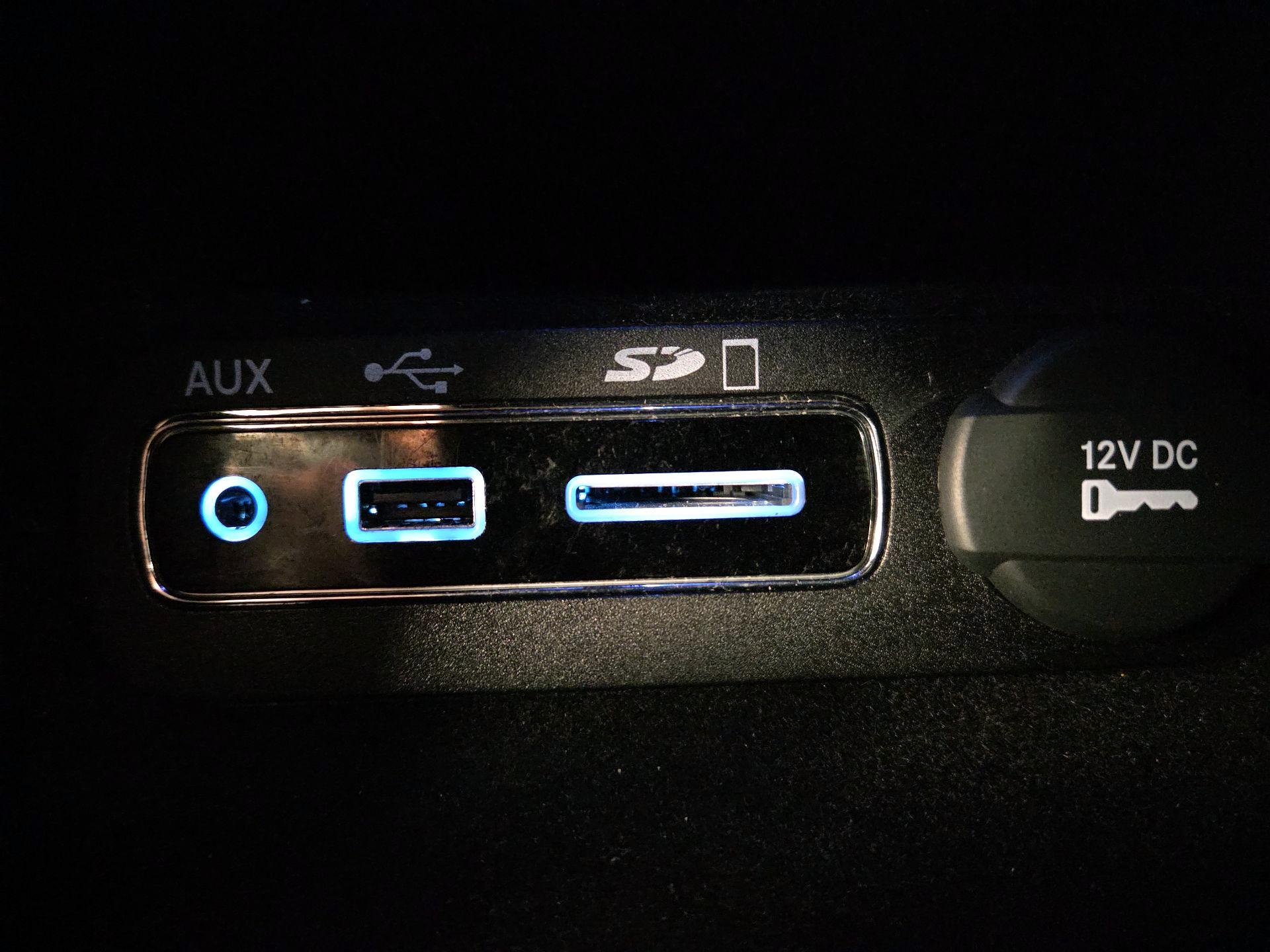 Thumbnail: 2015 Jeep Grand Cherokee - 19