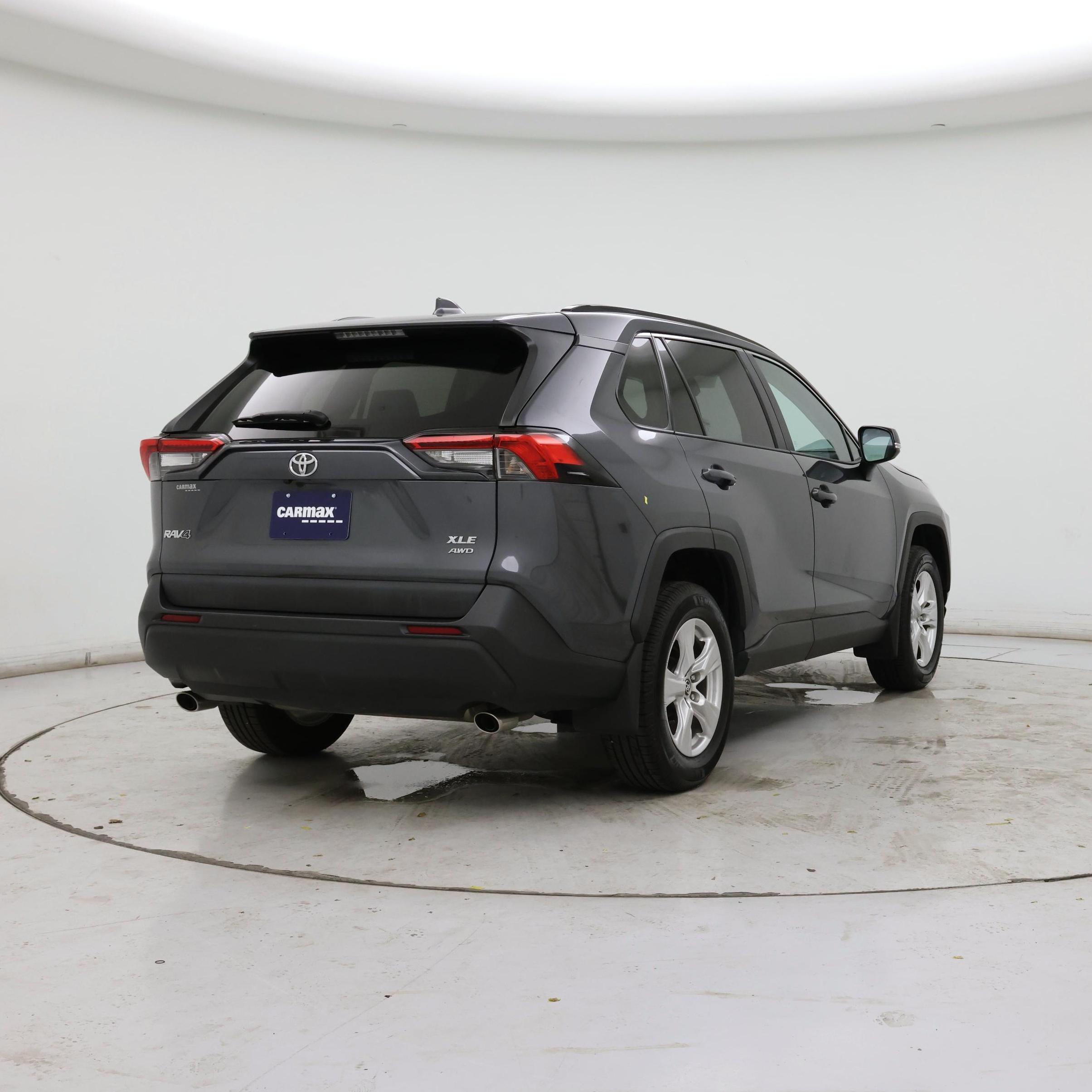 Thumbnail: 2021 Toyota RAV4 - 8