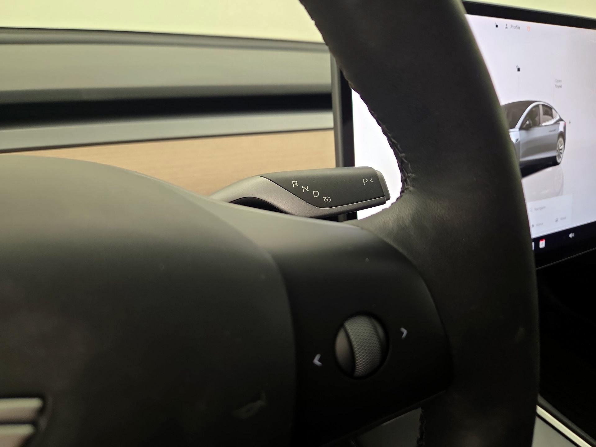 Thumbnail: 2023 Tesla Model 3 - 17