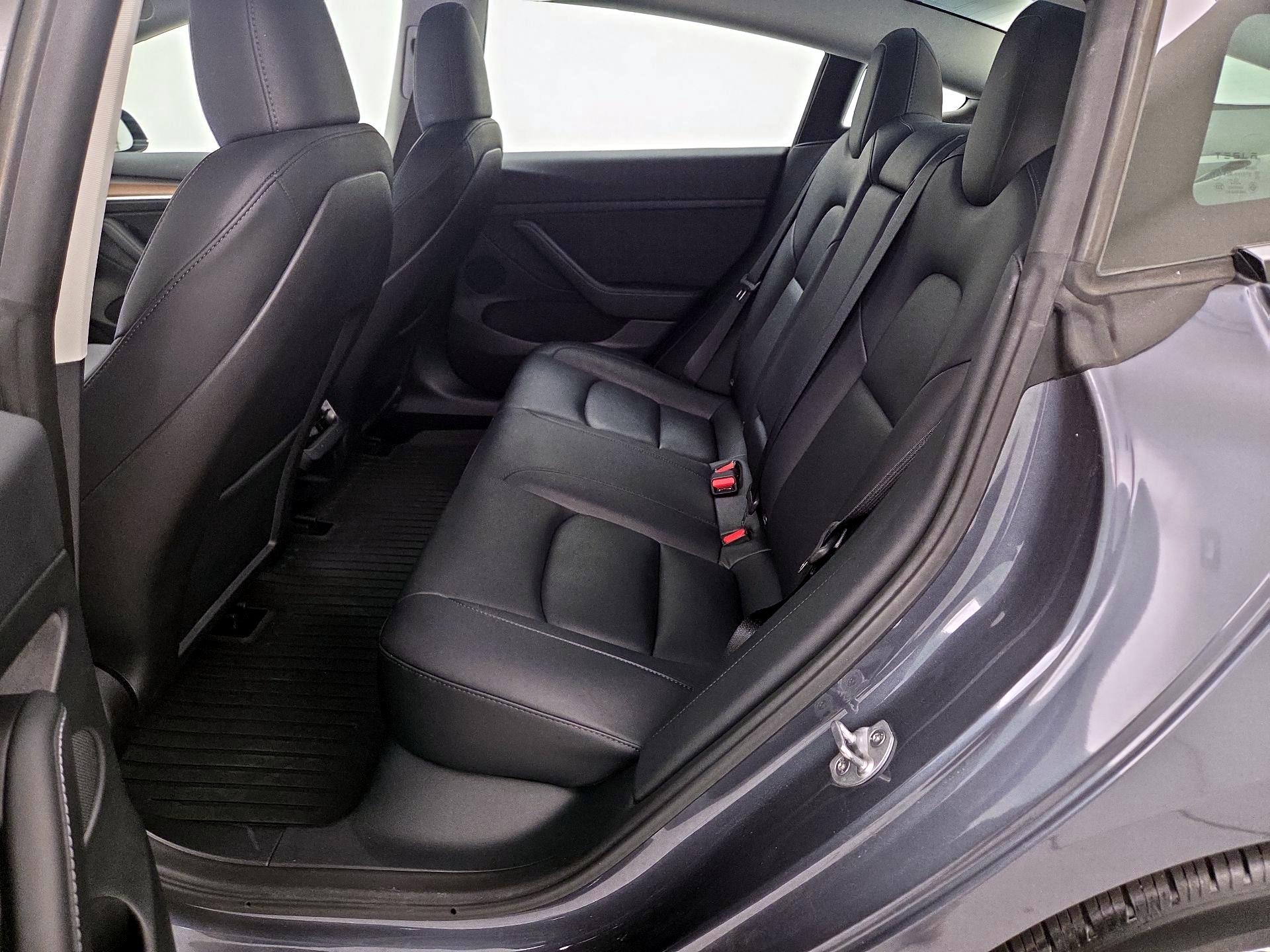 Thumbnail: 2023 Tesla Model 3 - 18