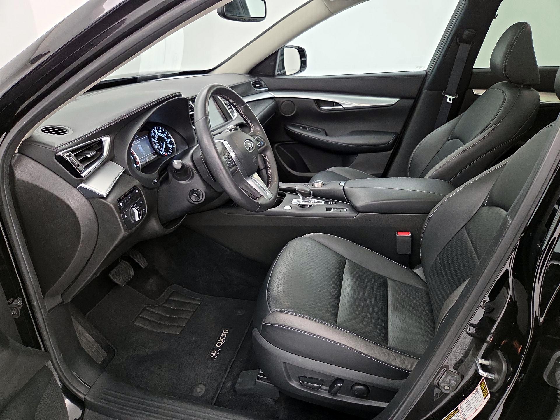 Thumbnail: 2019 INFINITI QX50 - 11