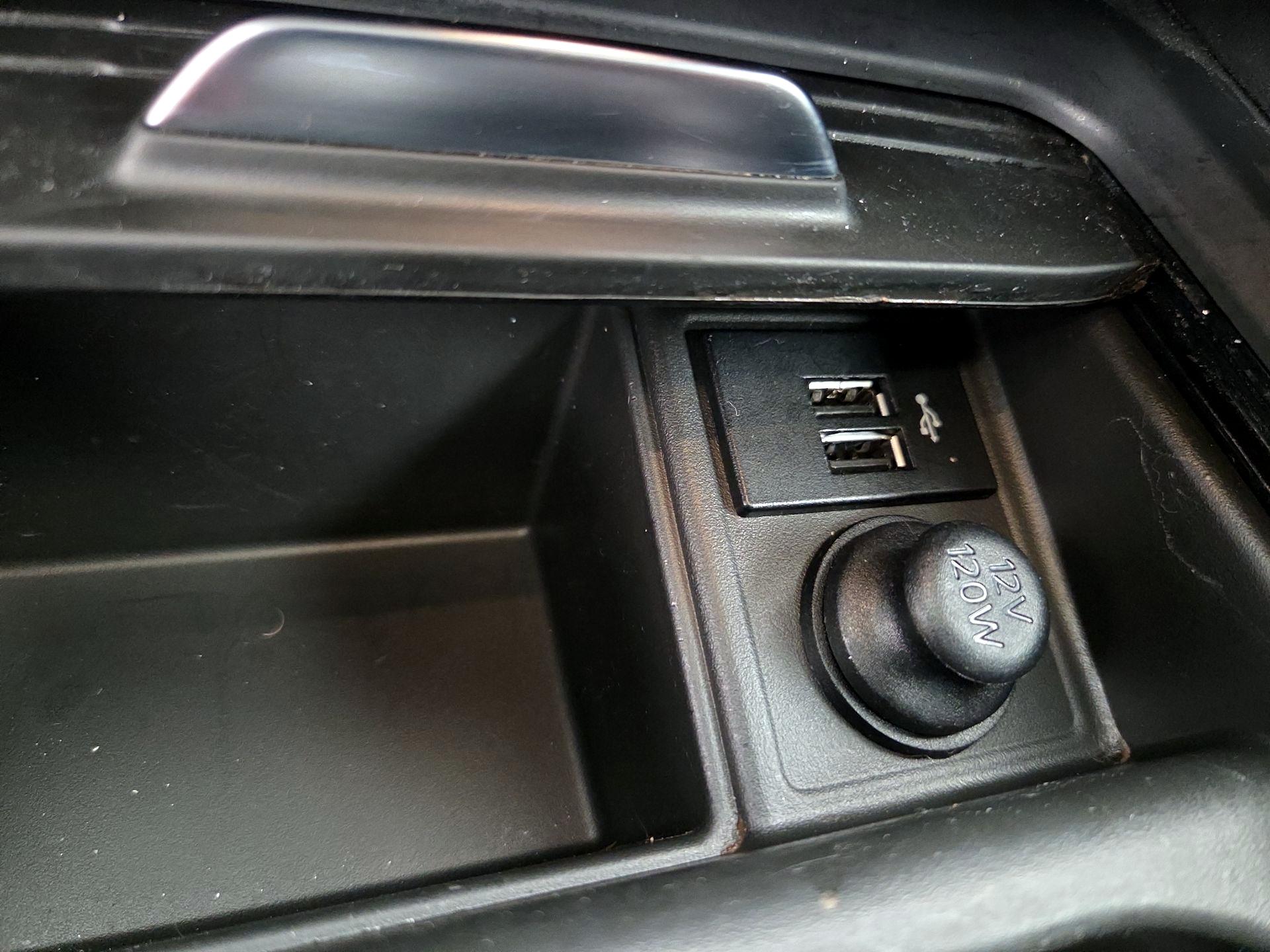 Thumbnail: 2019 INFINITI QX50 - 19