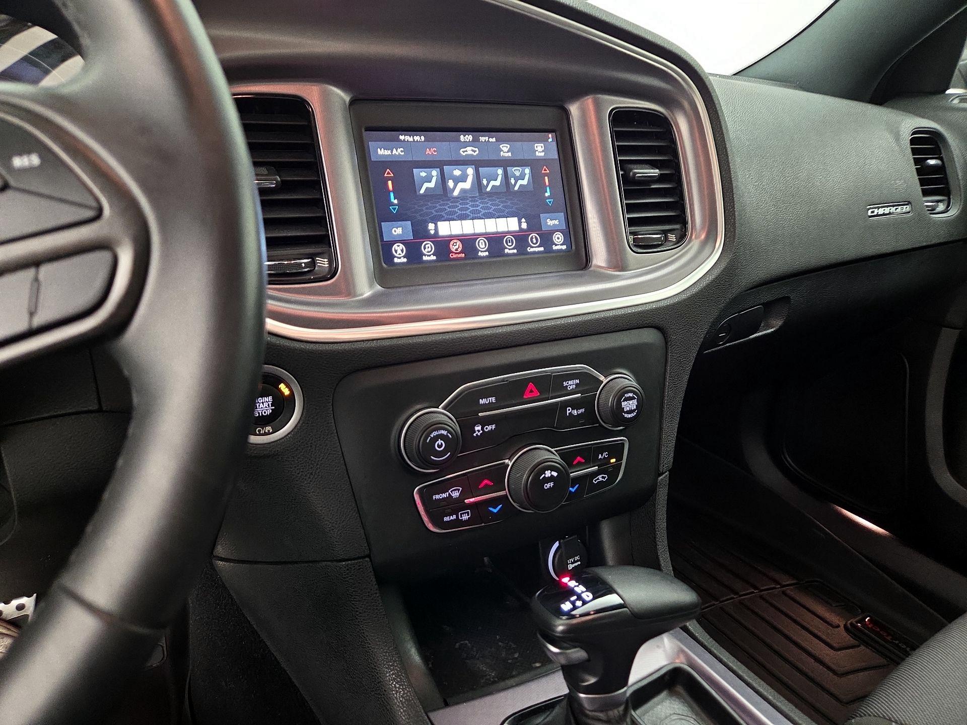 Thumbnail: 2020 Dodge Charger - 16