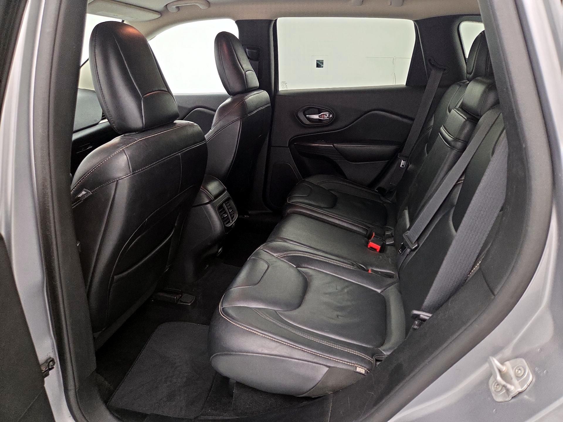 Thumbnail: 2014 Jeep Cherokee - 19