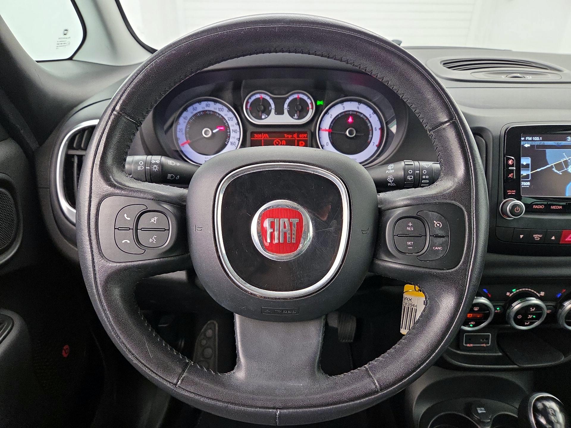 Thumbnail: 2017 Fiat 500L - 10