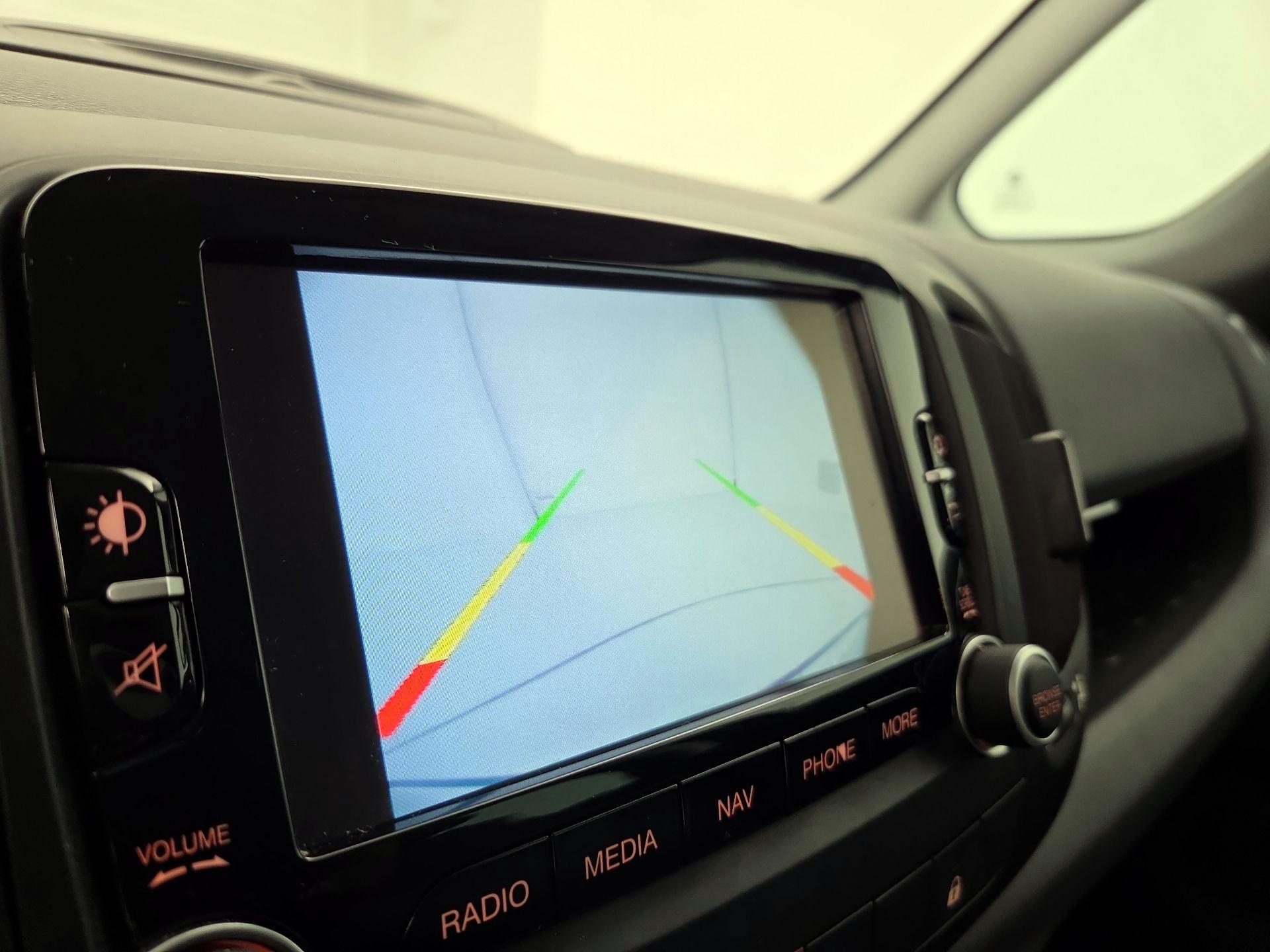 Thumbnail: 2017 Fiat 500L - 14