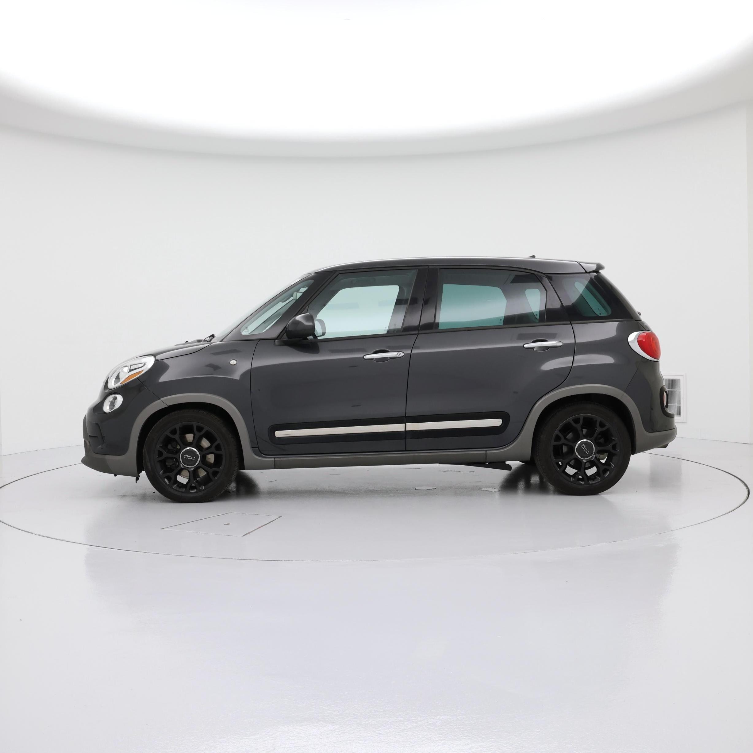 Thumbnail: 2017 Fiat 500L - 3