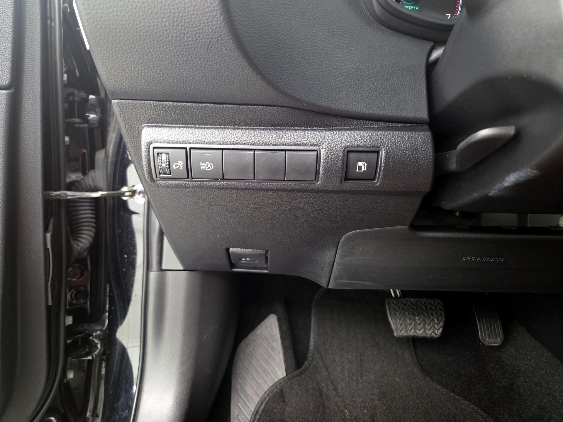 Thumbnail: 2023 Toyota Corolla - 13