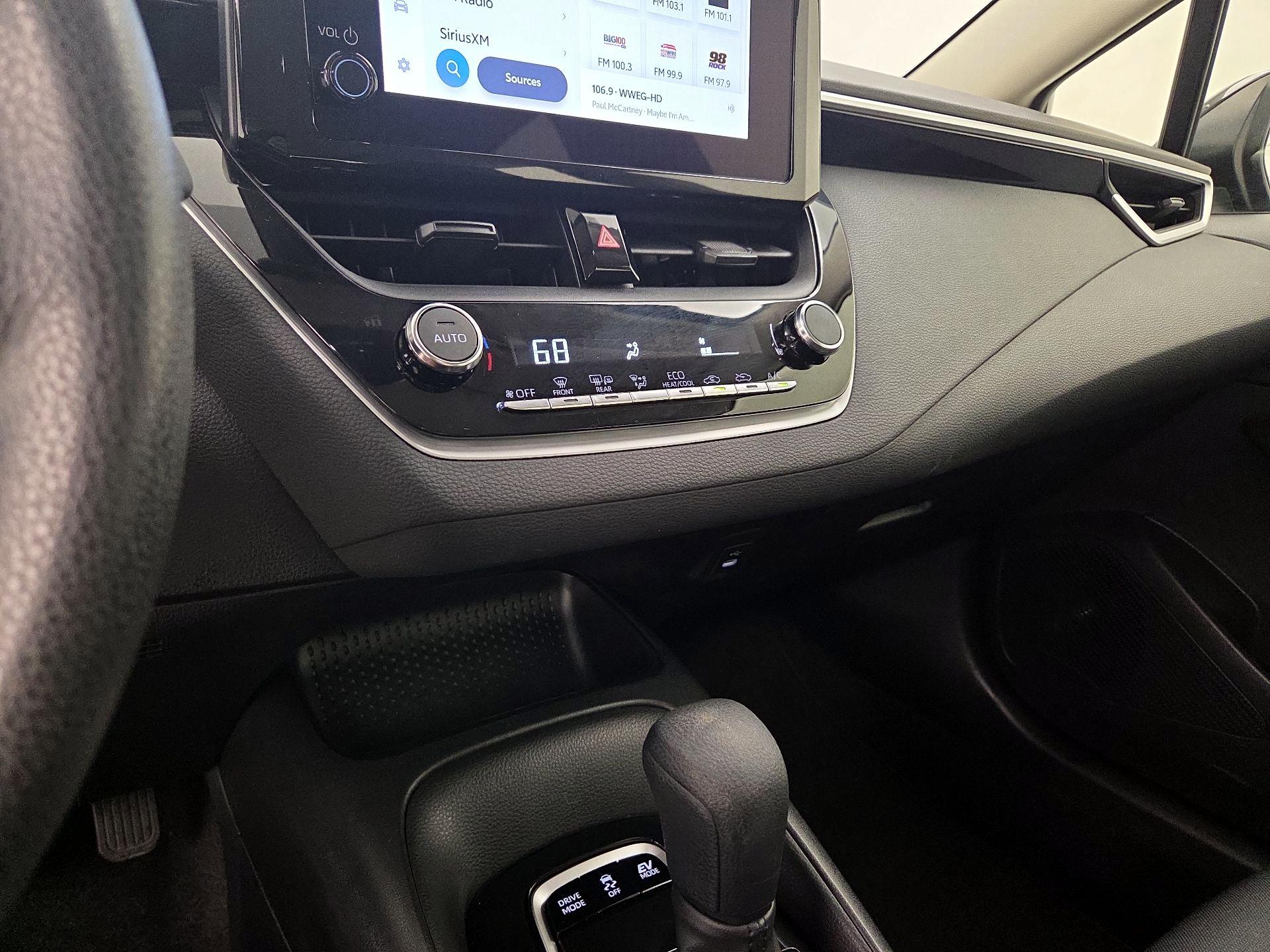 Thumbnail: 2023 Toyota Corolla - 16