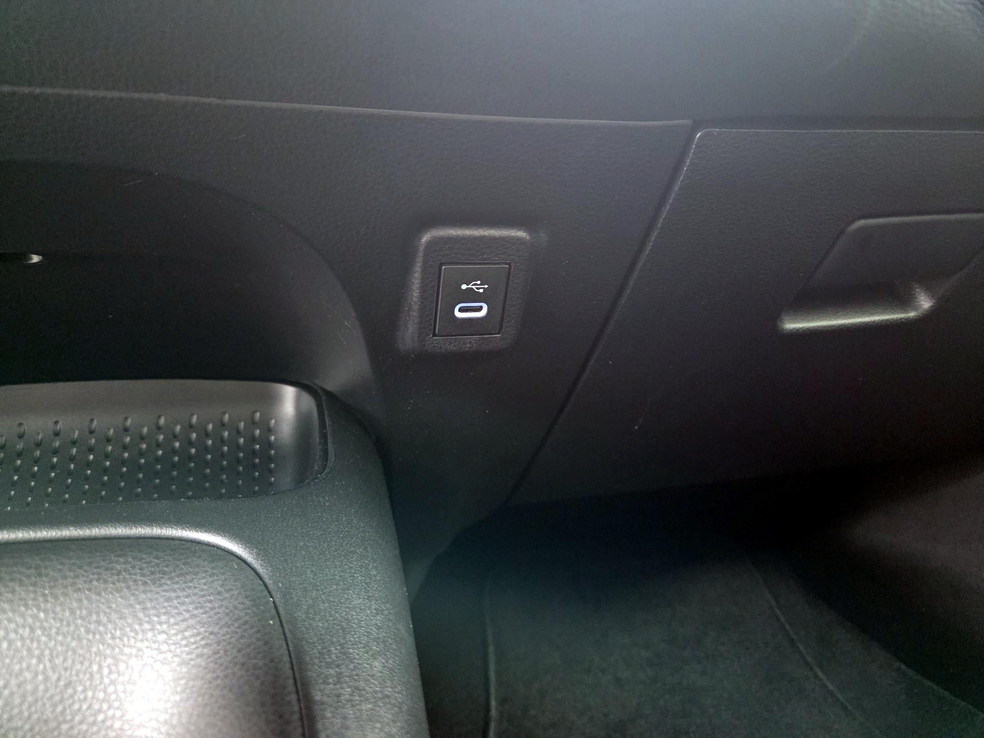 Thumbnail: 2023 Toyota Corolla - 18