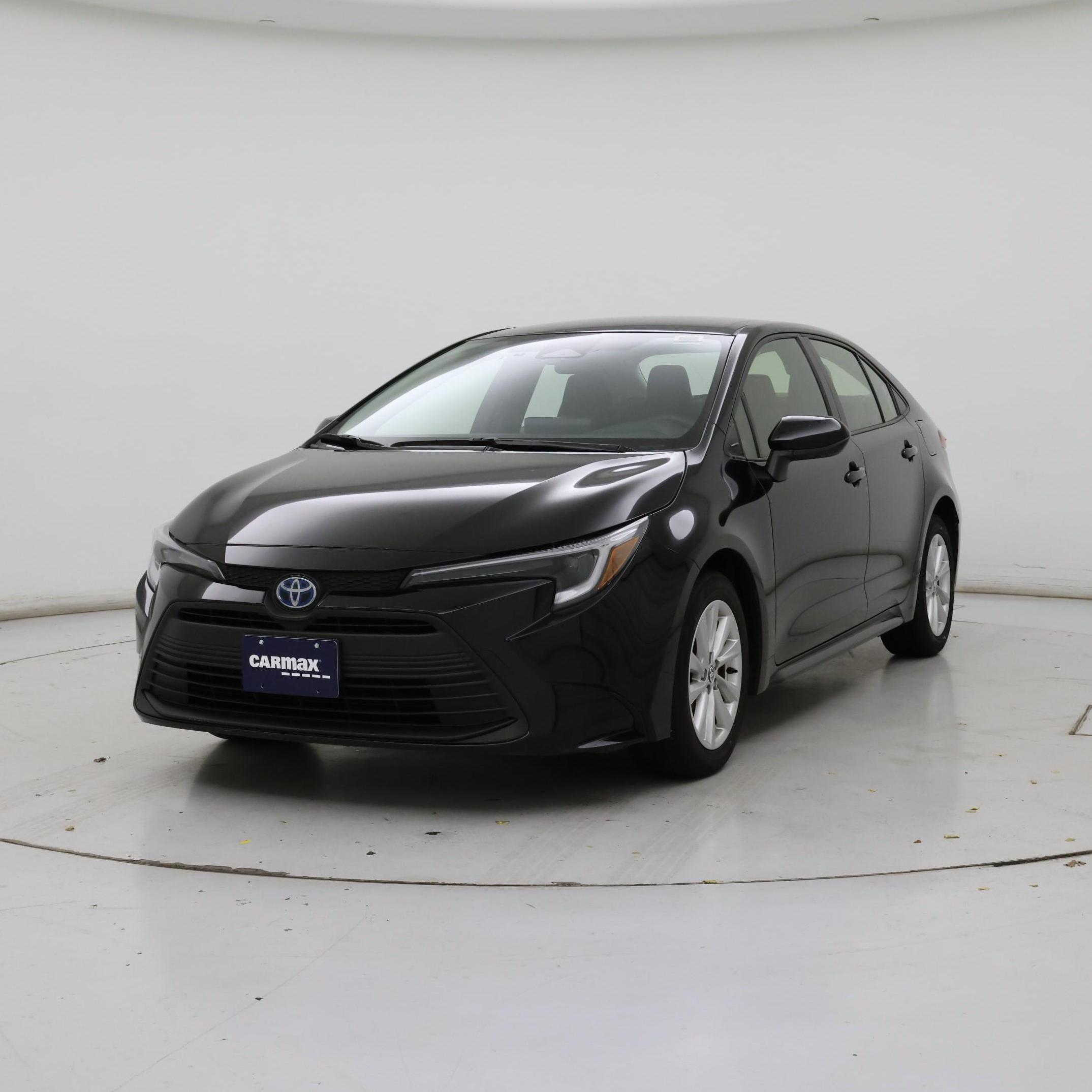 Thumbnail: 2023 Toyota Corolla - 4