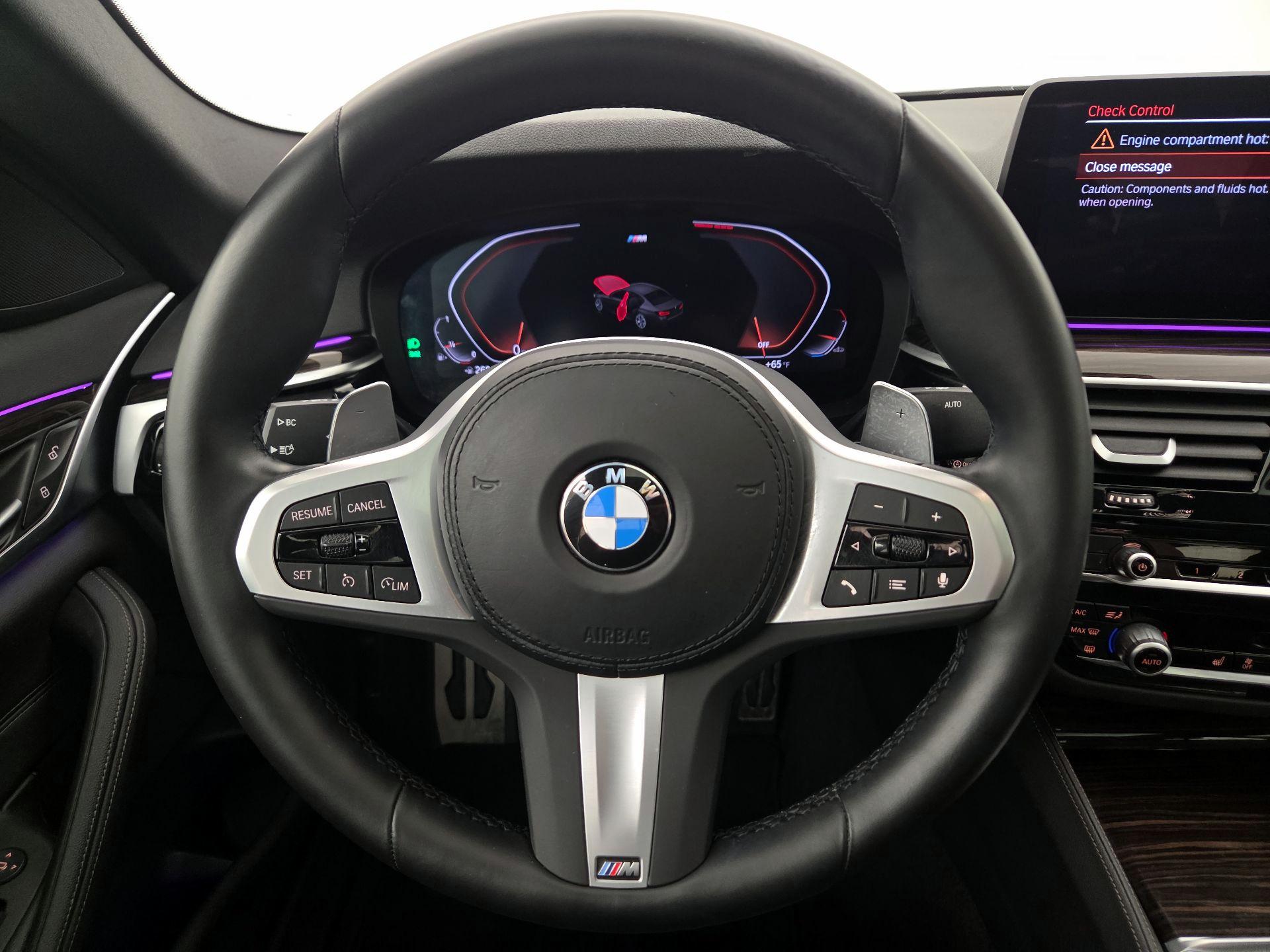 Thumbnail: 2023 BMW 5 Series - 10