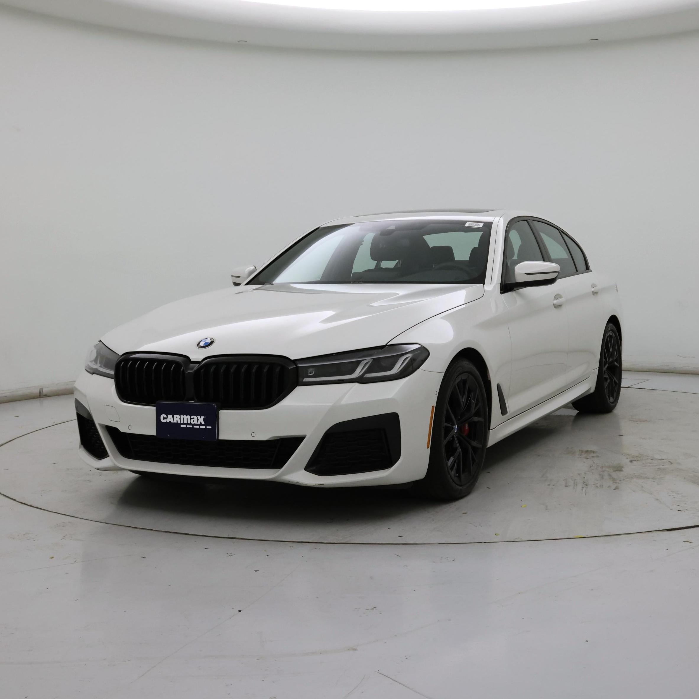 Thumbnail: 2023 BMW 5 Series - 4