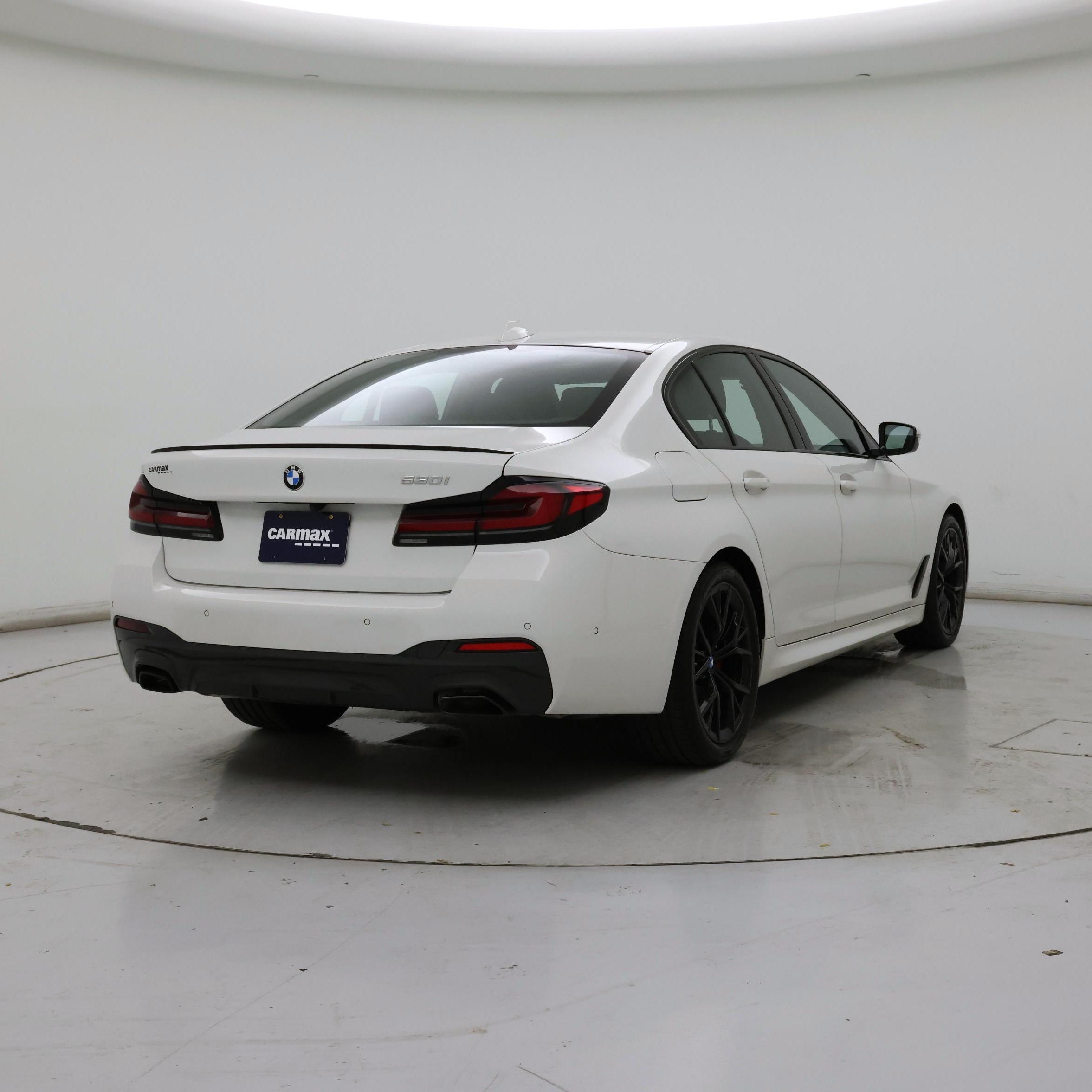 Thumbnail: 2023 BMW 5 Series - 8