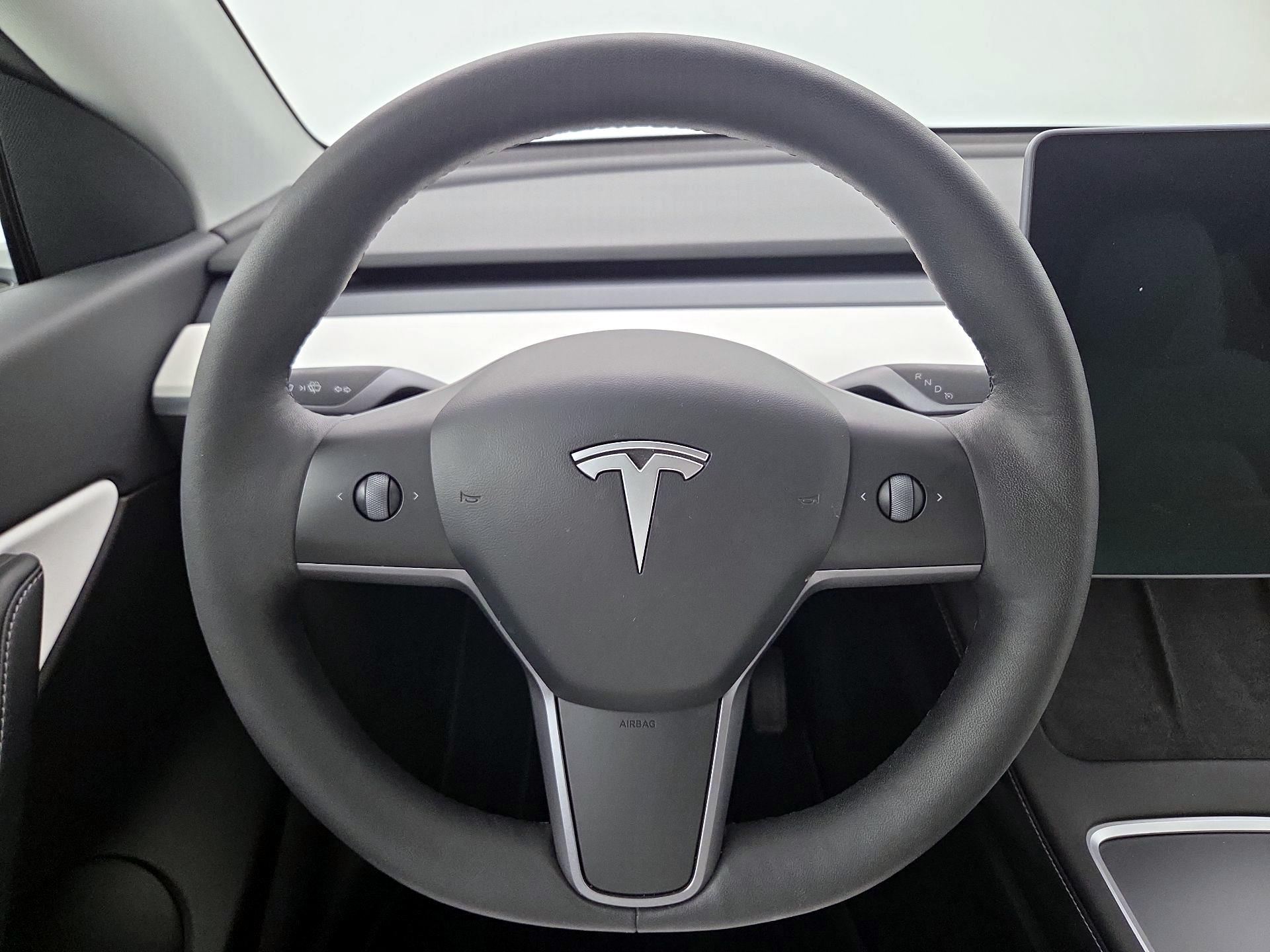 Thumbnail: 2022 Tesla Model Y - 10