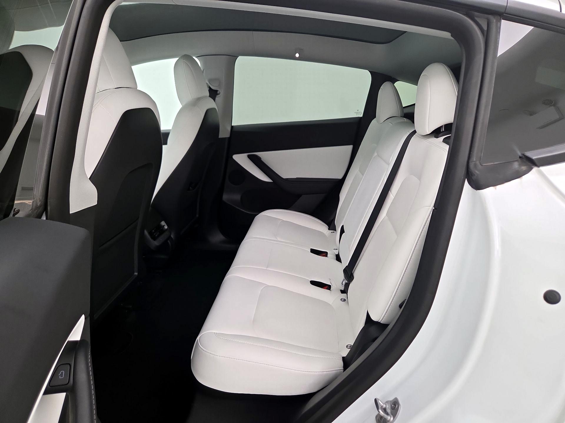 Thumbnail: 2022 Tesla Model Y - 19
