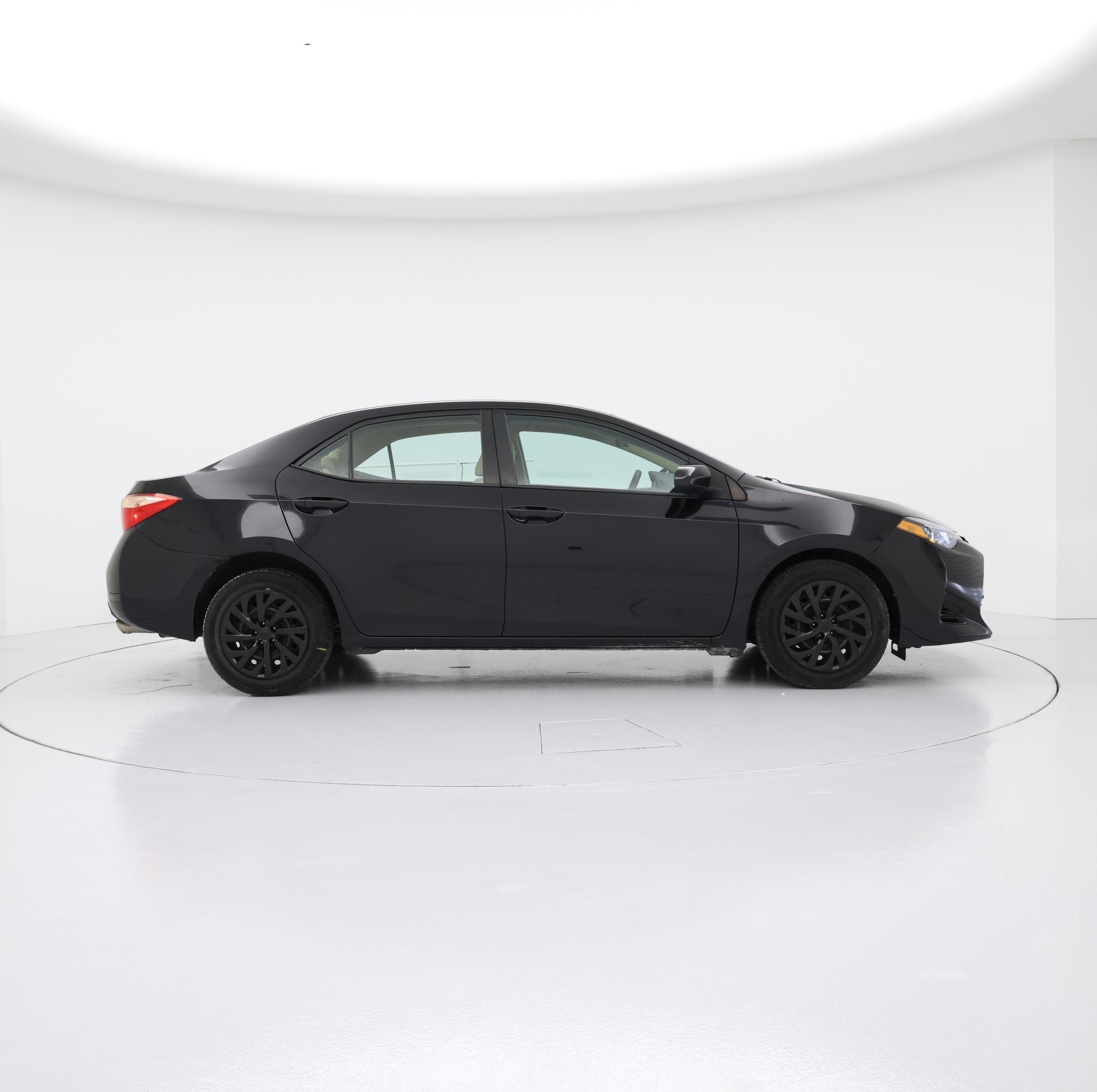 Thumbnail: 2018 Toyota Corolla - 7
