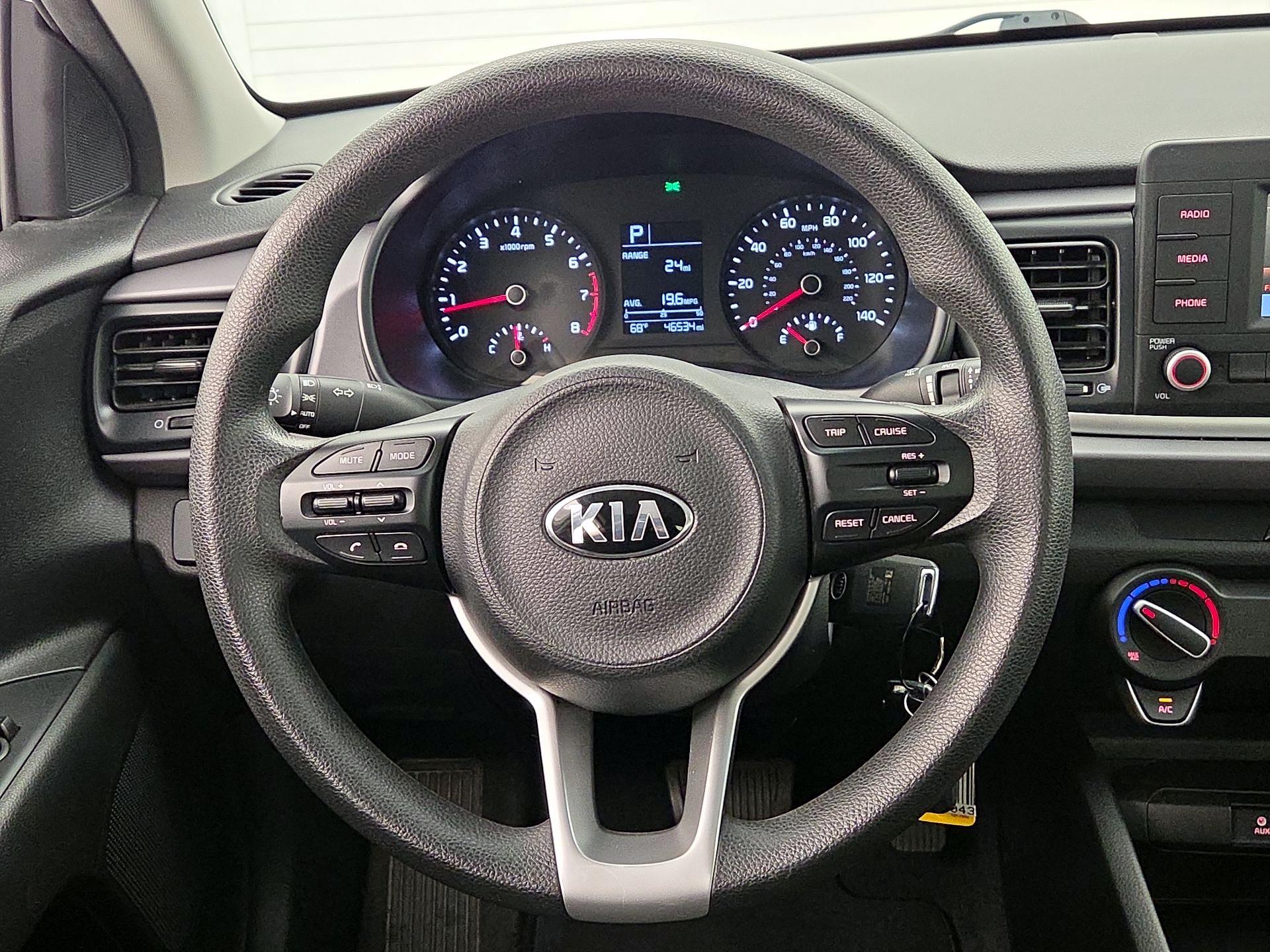 Thumbnail: 2018 Kia Rio - 10