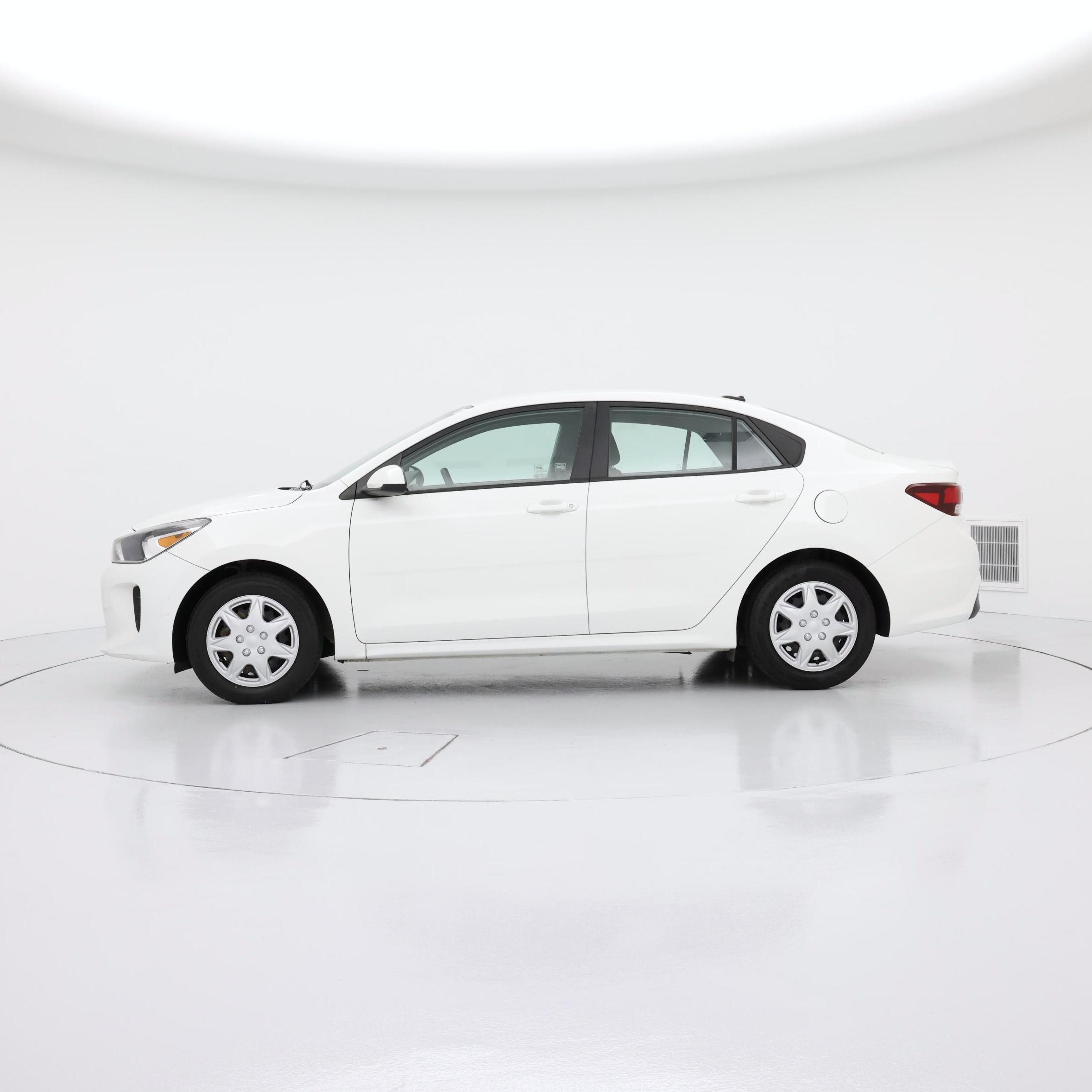 Thumbnail: 2018 Kia Rio - 3