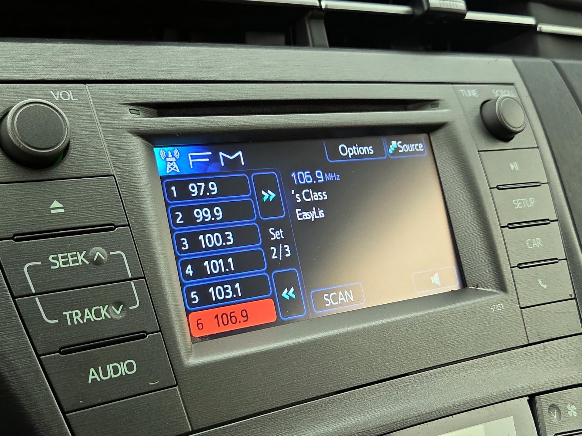 Thumbnail: 2014 Toyota Prius - 14