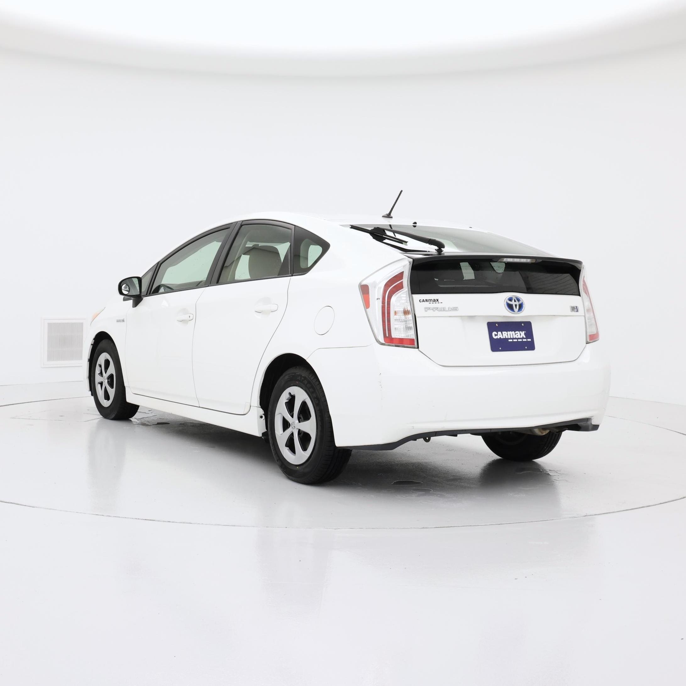 Thumbnail: 2014 Toyota Prius - 2