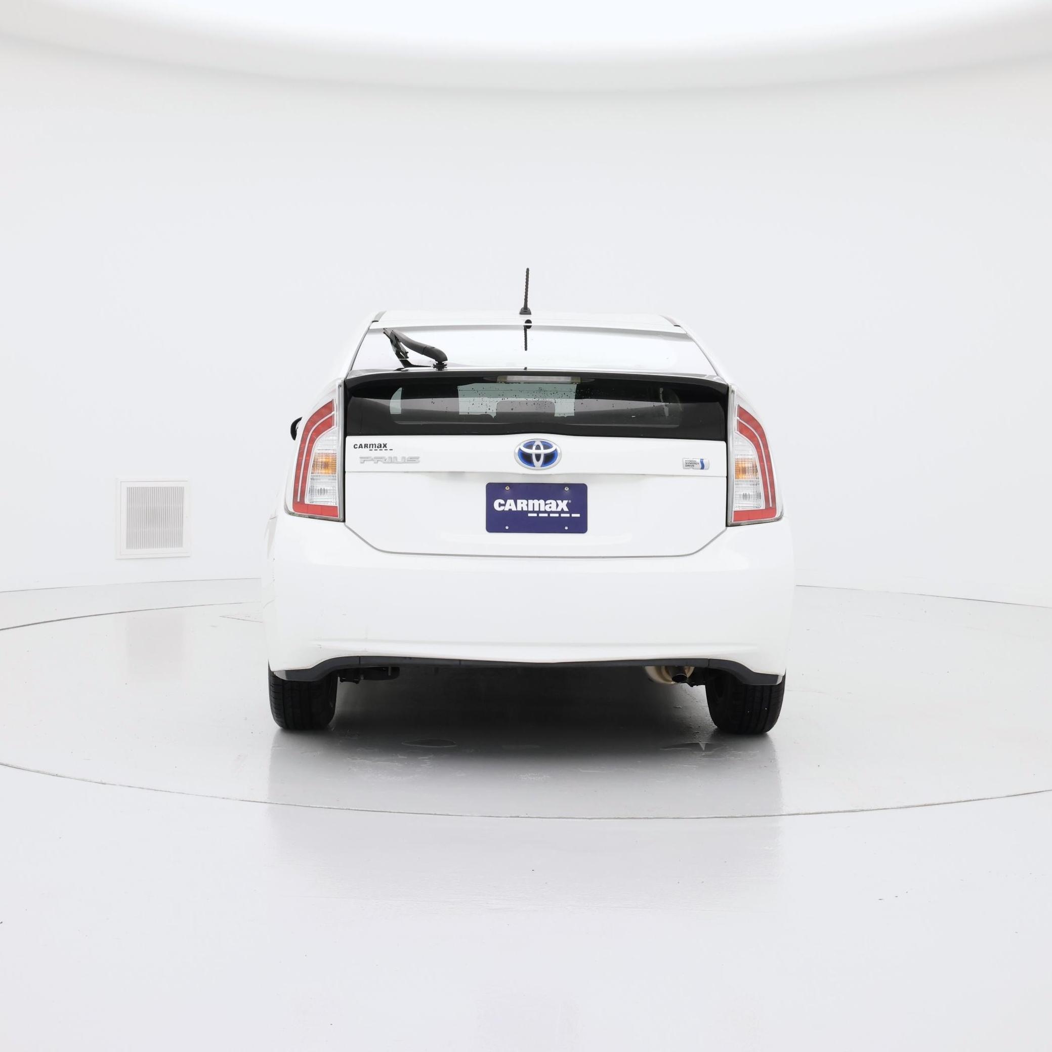 Thumbnail: 2014 Toyota Prius - 6