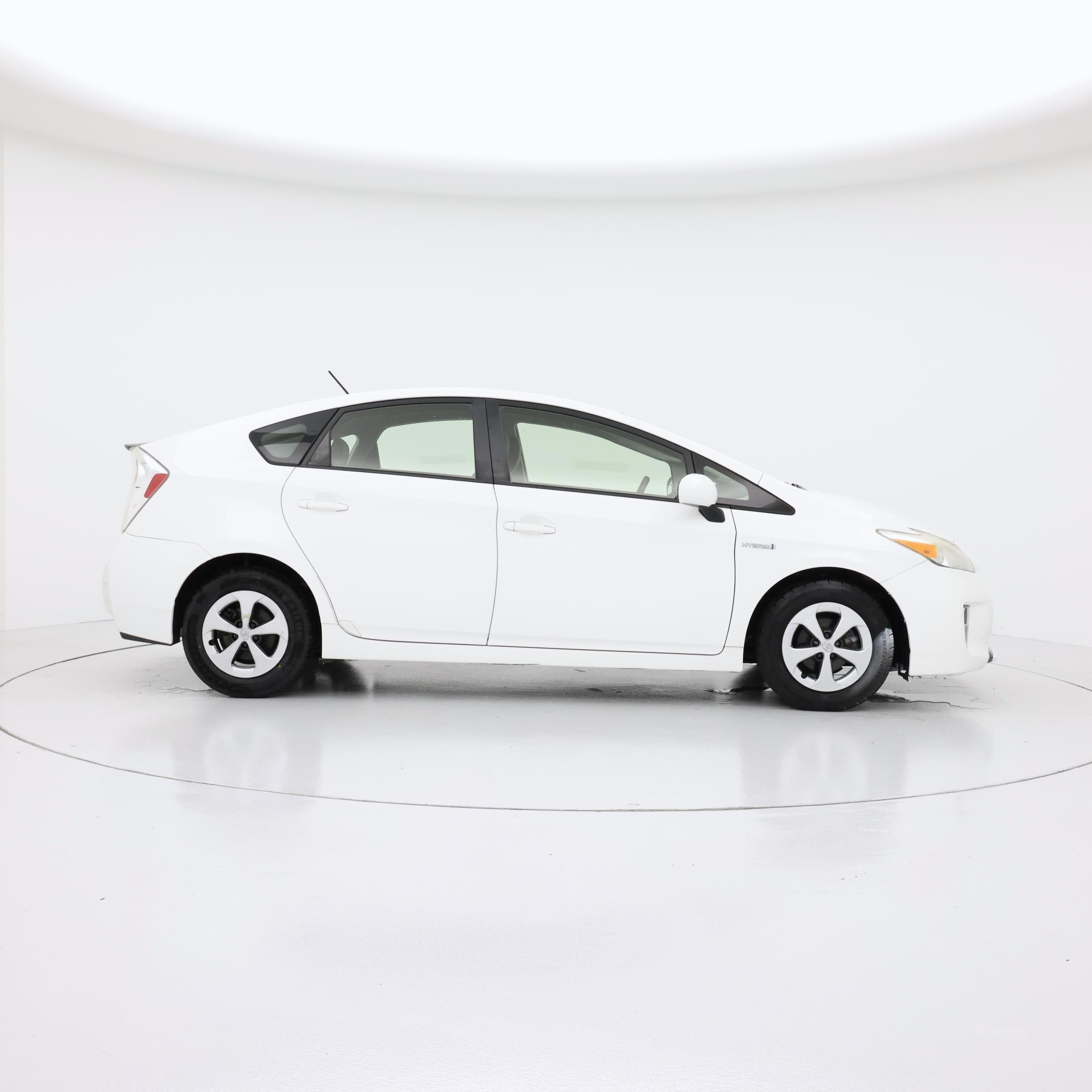 Thumbnail: 2014 Toyota Prius - 7