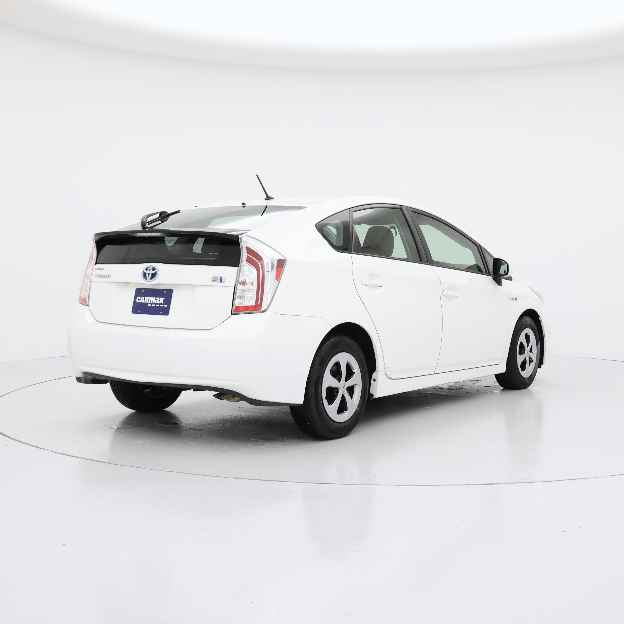 Thumbnail: 2014 Toyota Prius - 8