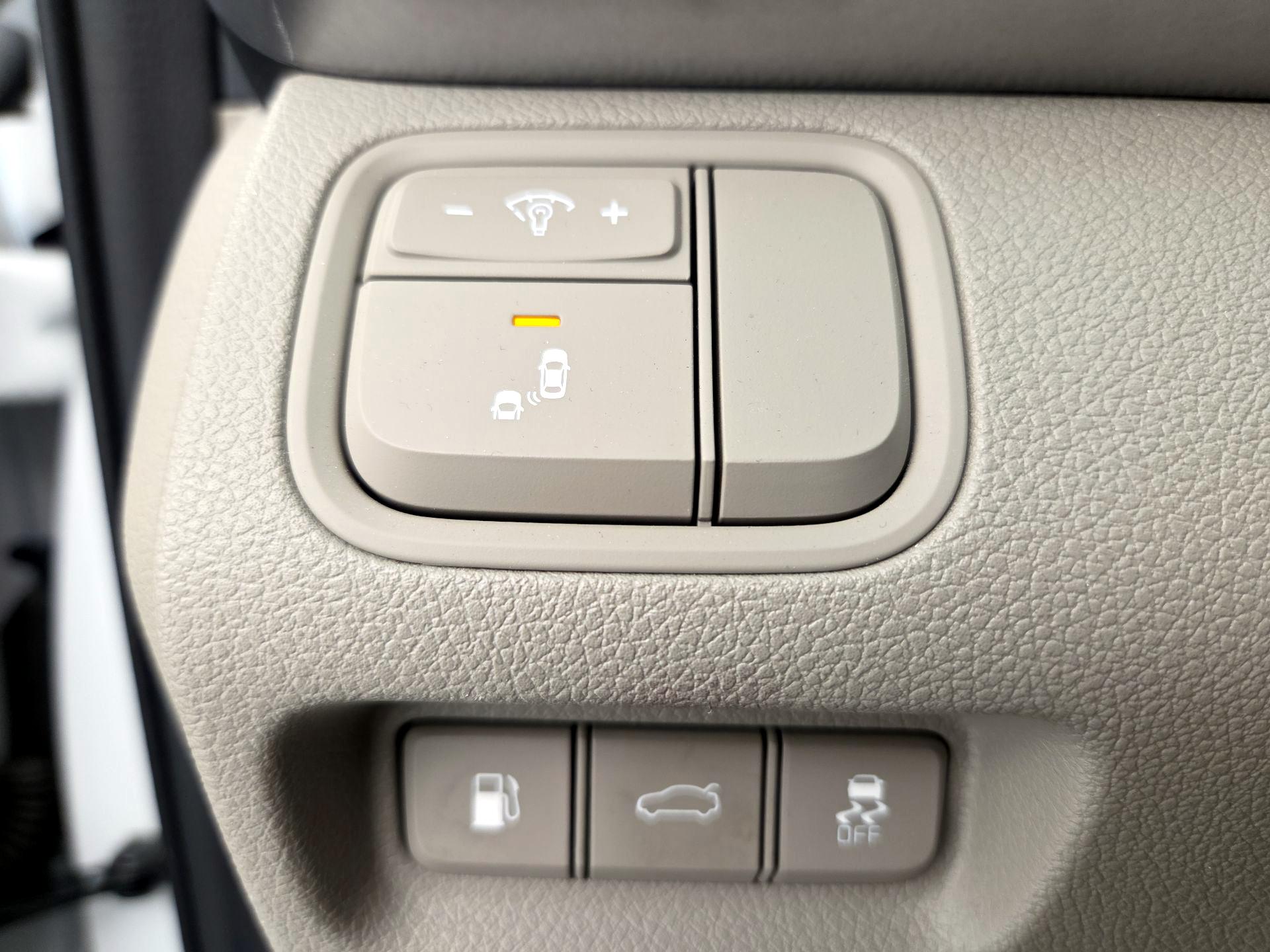 Thumbnail: 2017 Kia Optima - 13