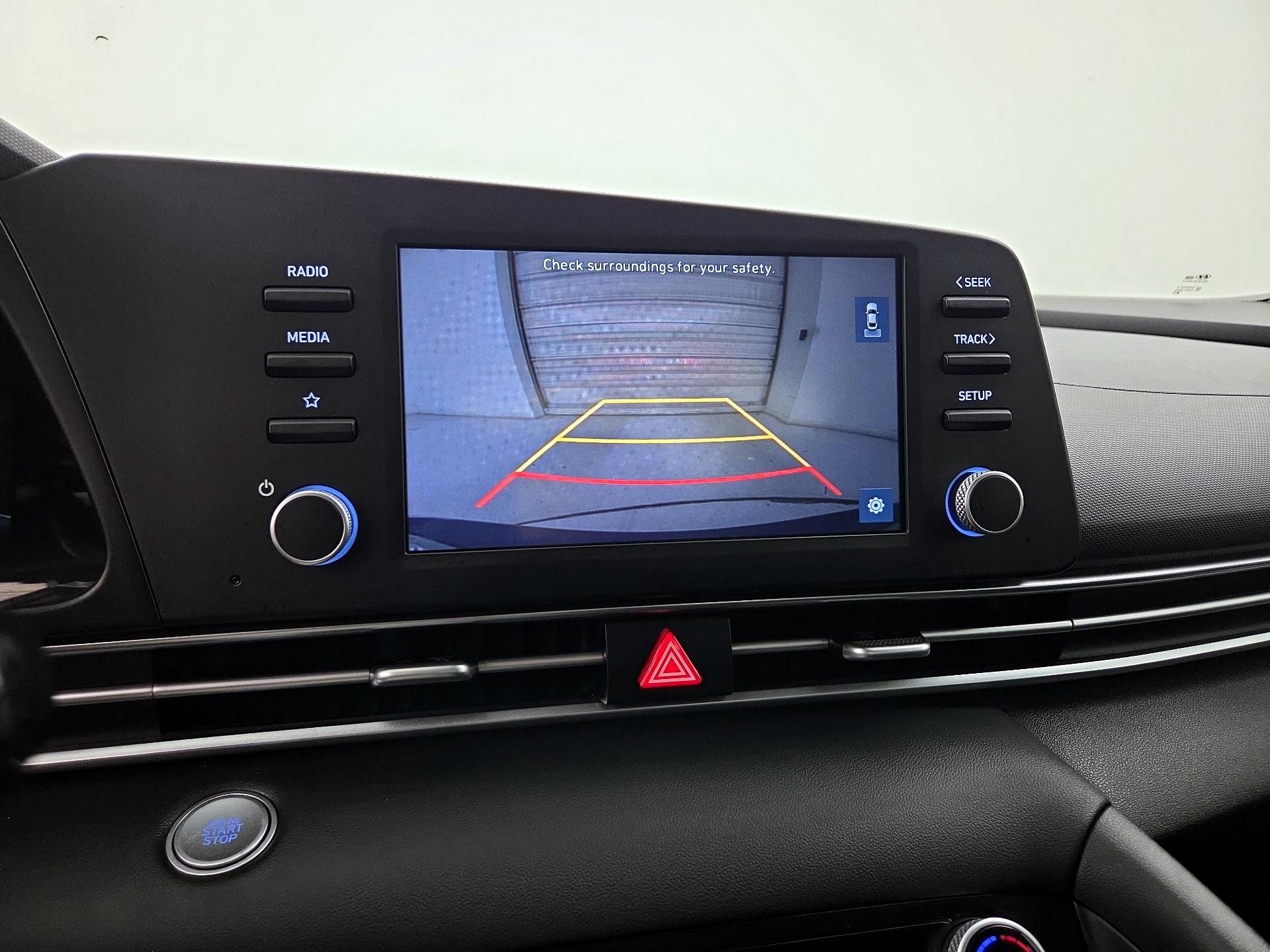 Thumbnail: 2022 Hyundai Elantra - 14