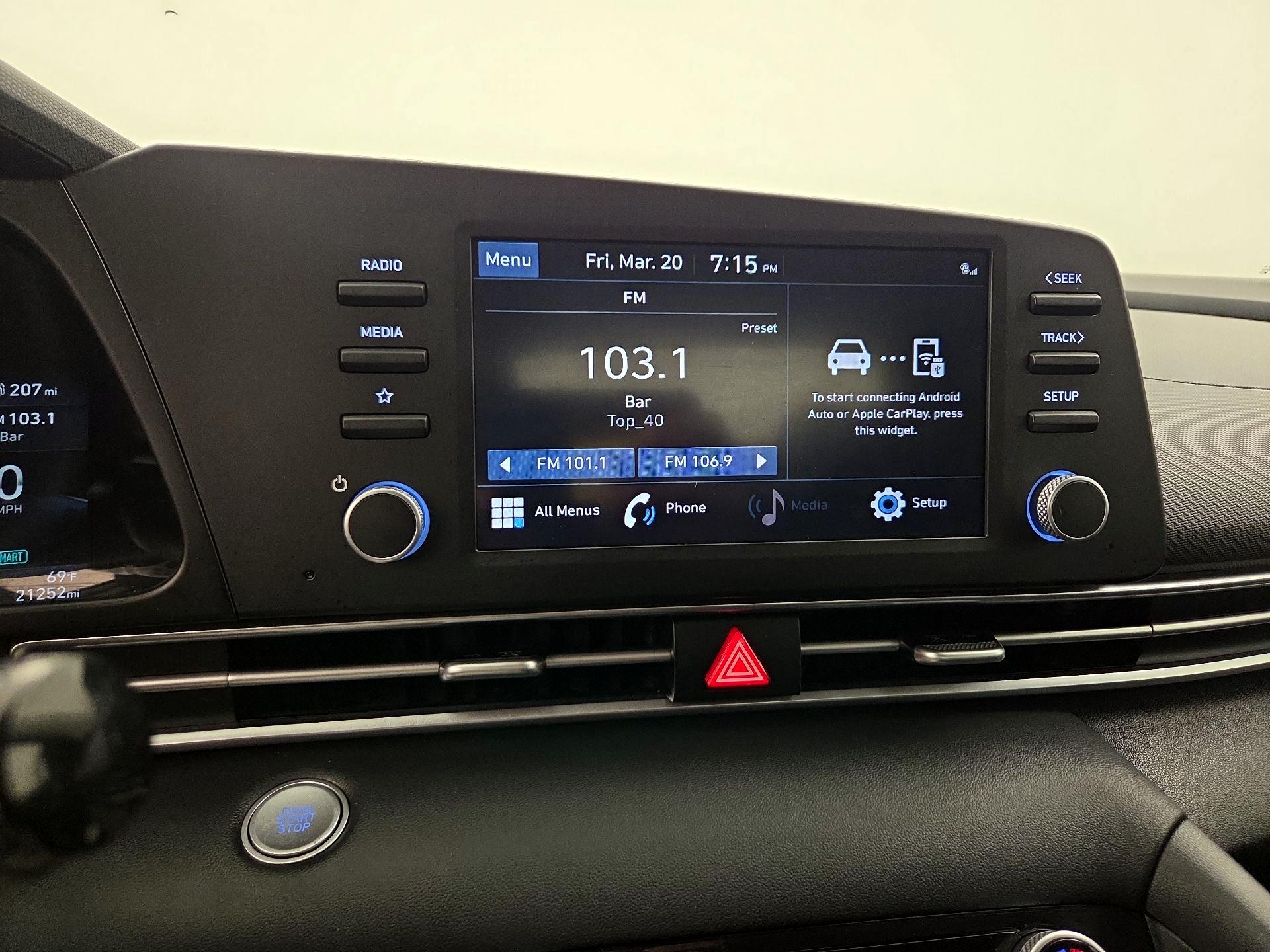 Thumbnail: 2022 Hyundai Elantra - 15