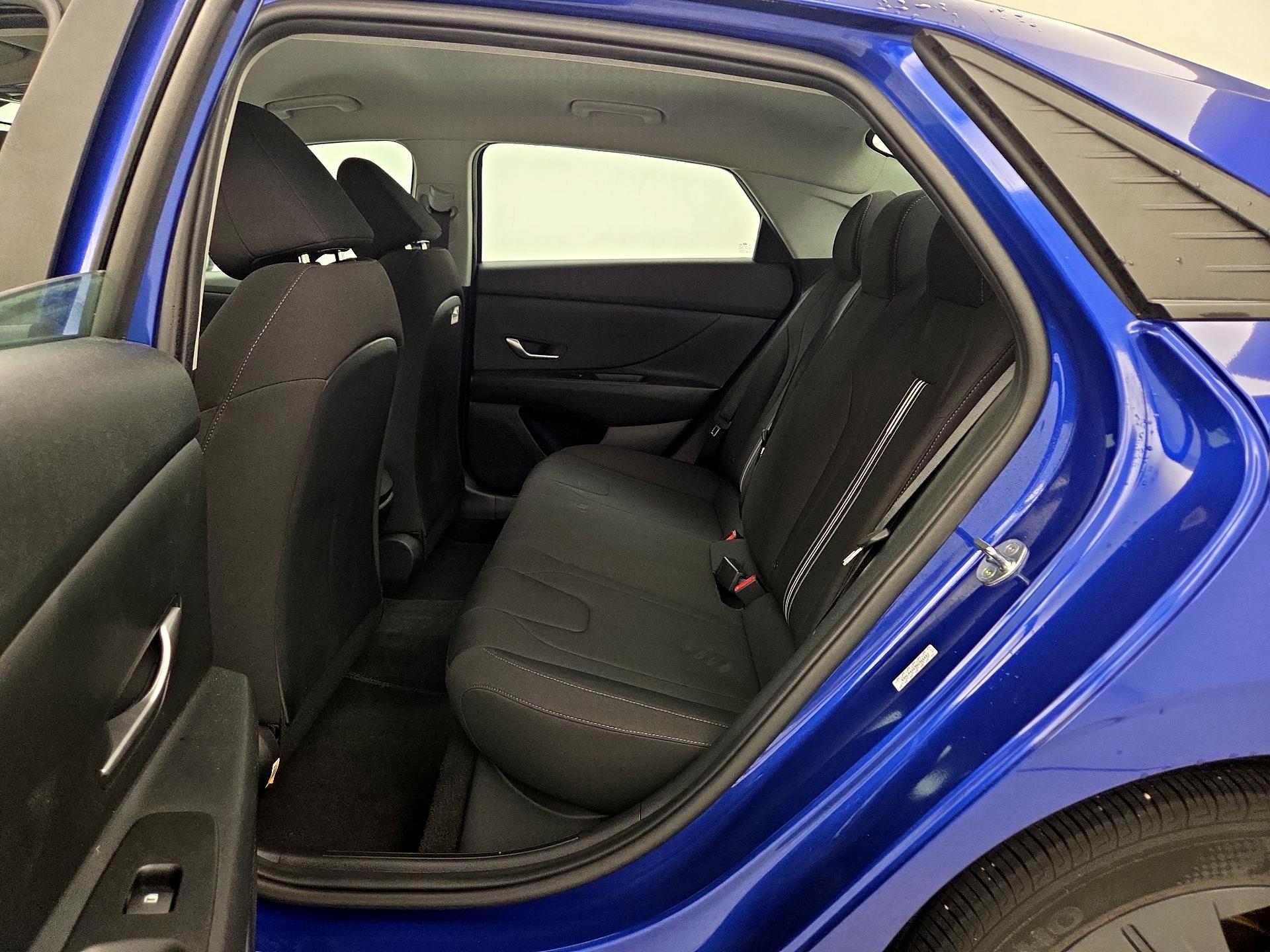 Thumbnail: 2022 Hyundai Elantra - 19