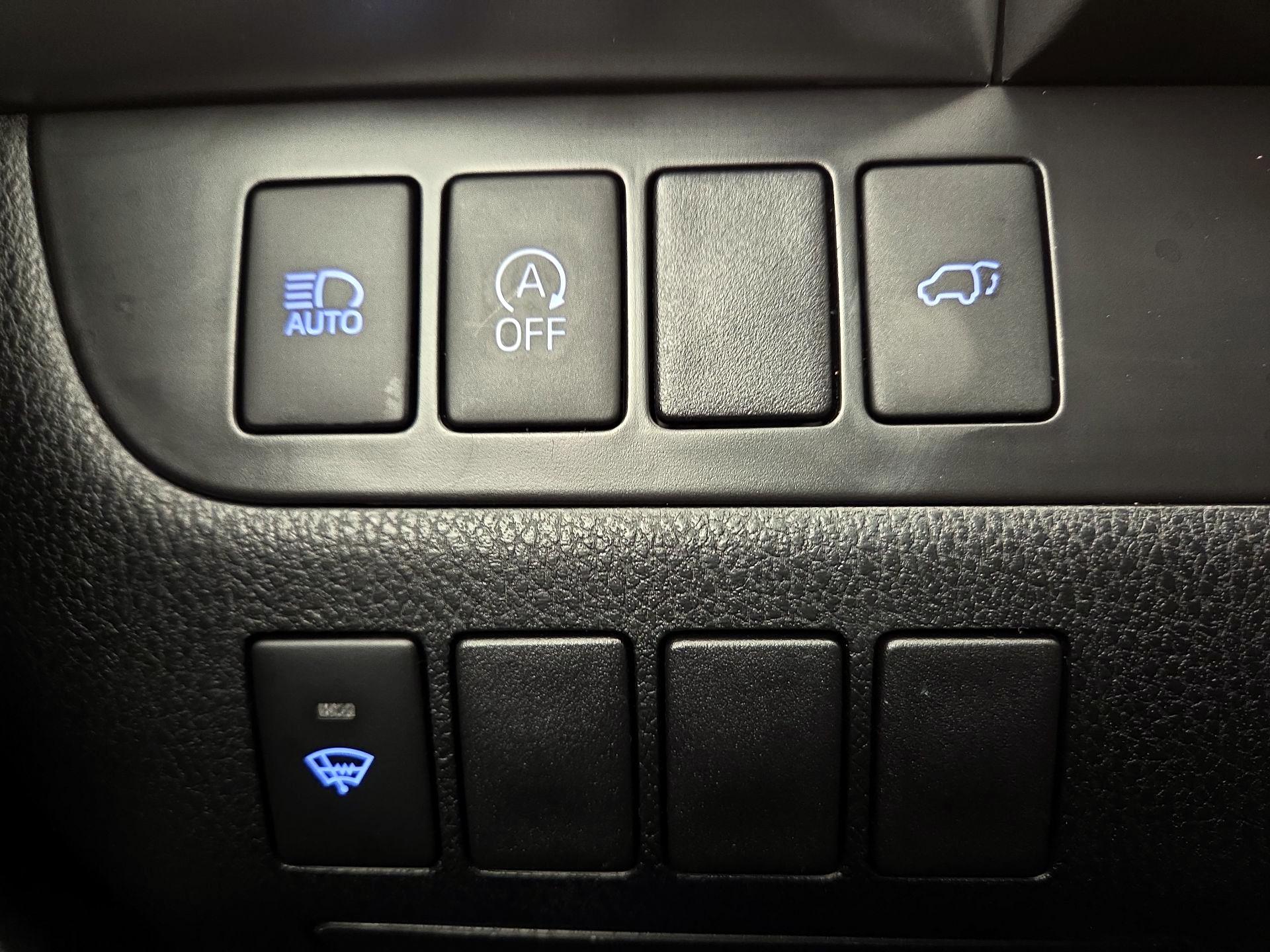 Thumbnail: 2018 Toyota Highlander - 13