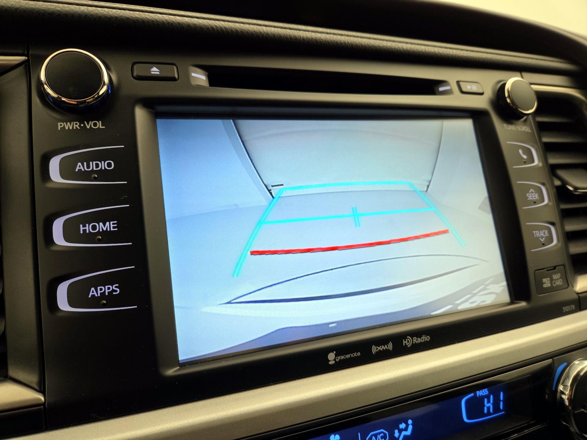 Thumbnail: 2018 Toyota Highlander - 15