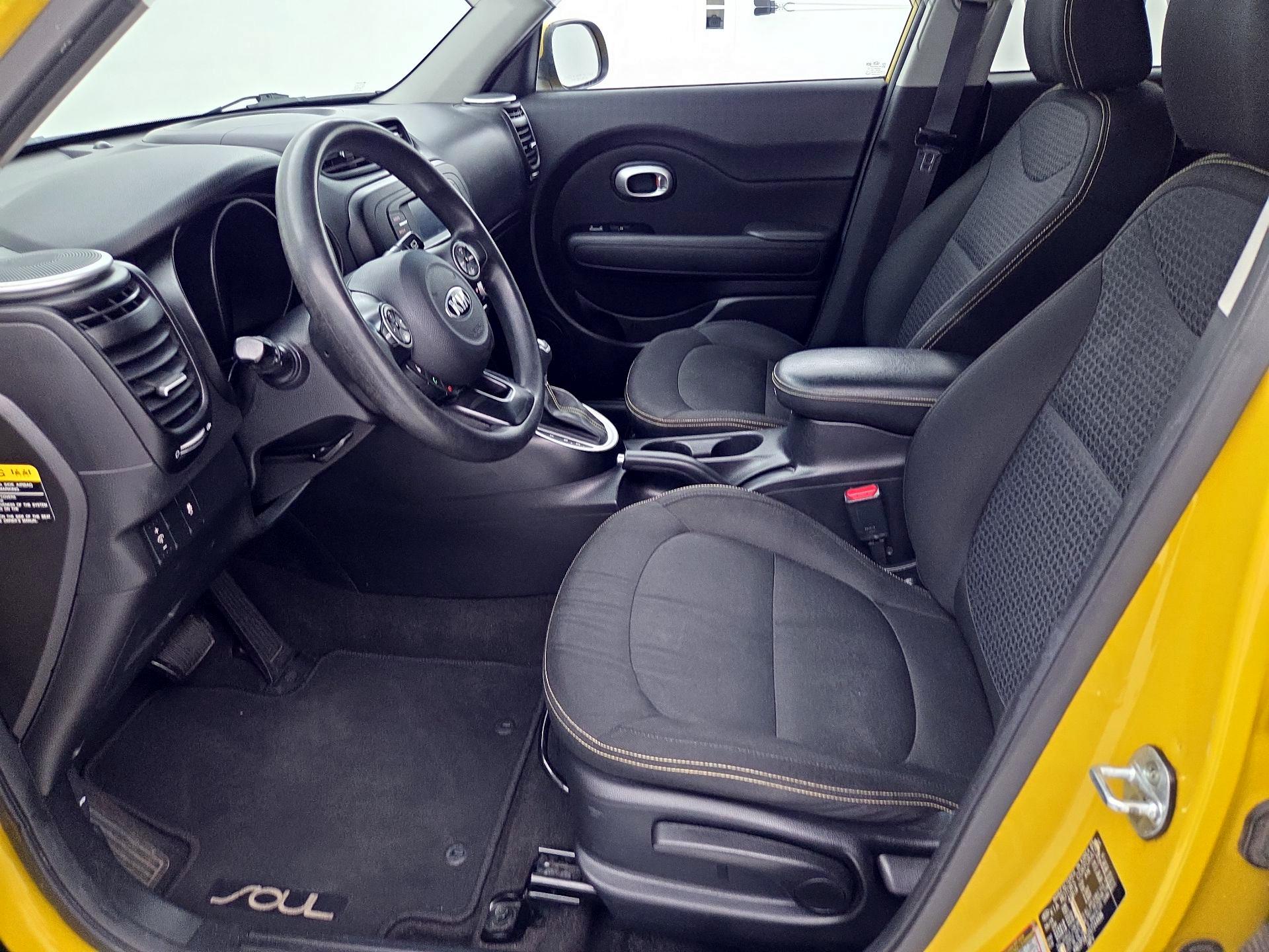 Thumbnail: 2016 Kia Soul - 11