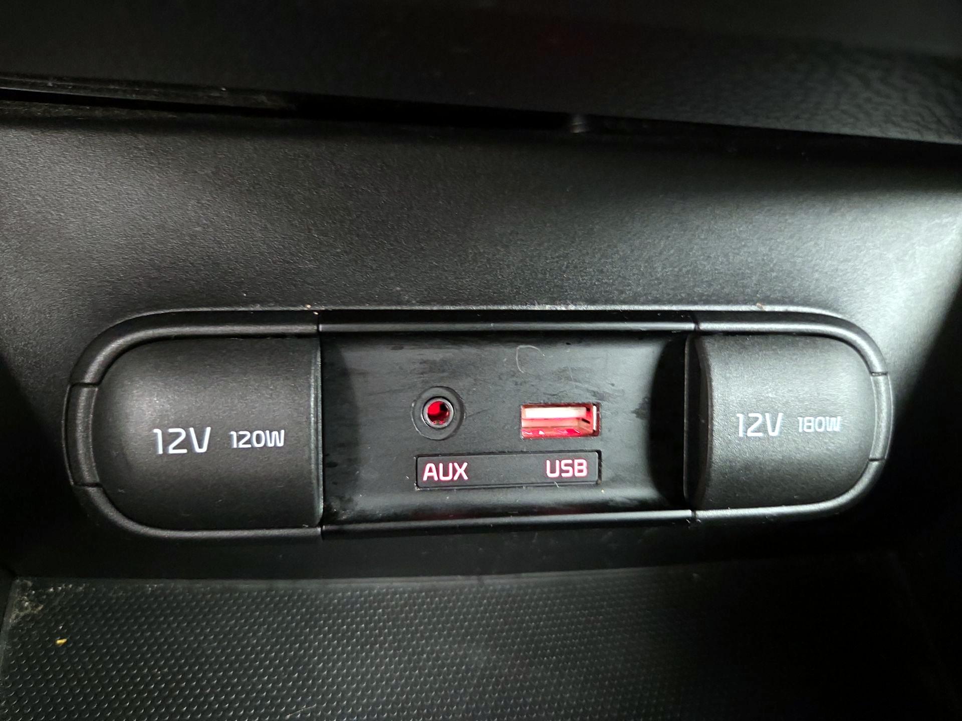 Thumbnail: 2016 Kia Soul - 18