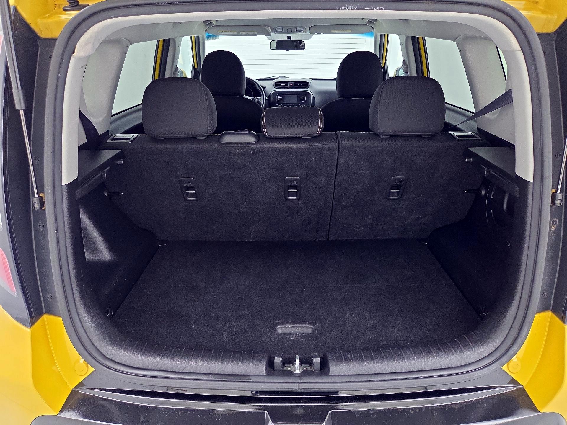 Thumbnail: 2016 Kia Soul - 20