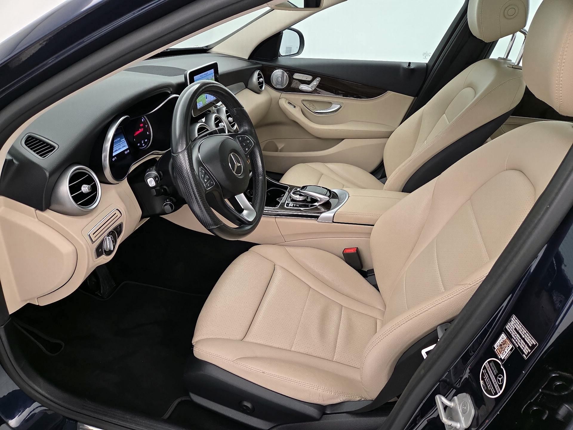 Thumbnail: 2015 Mercedes-Benz C-Class - 11