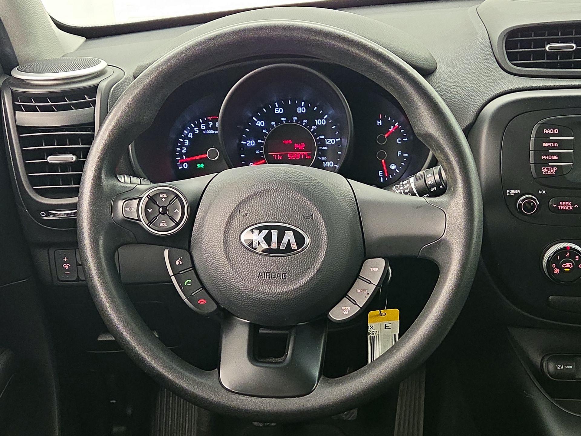 Thumbnail: 2016 Kia Soul - 10