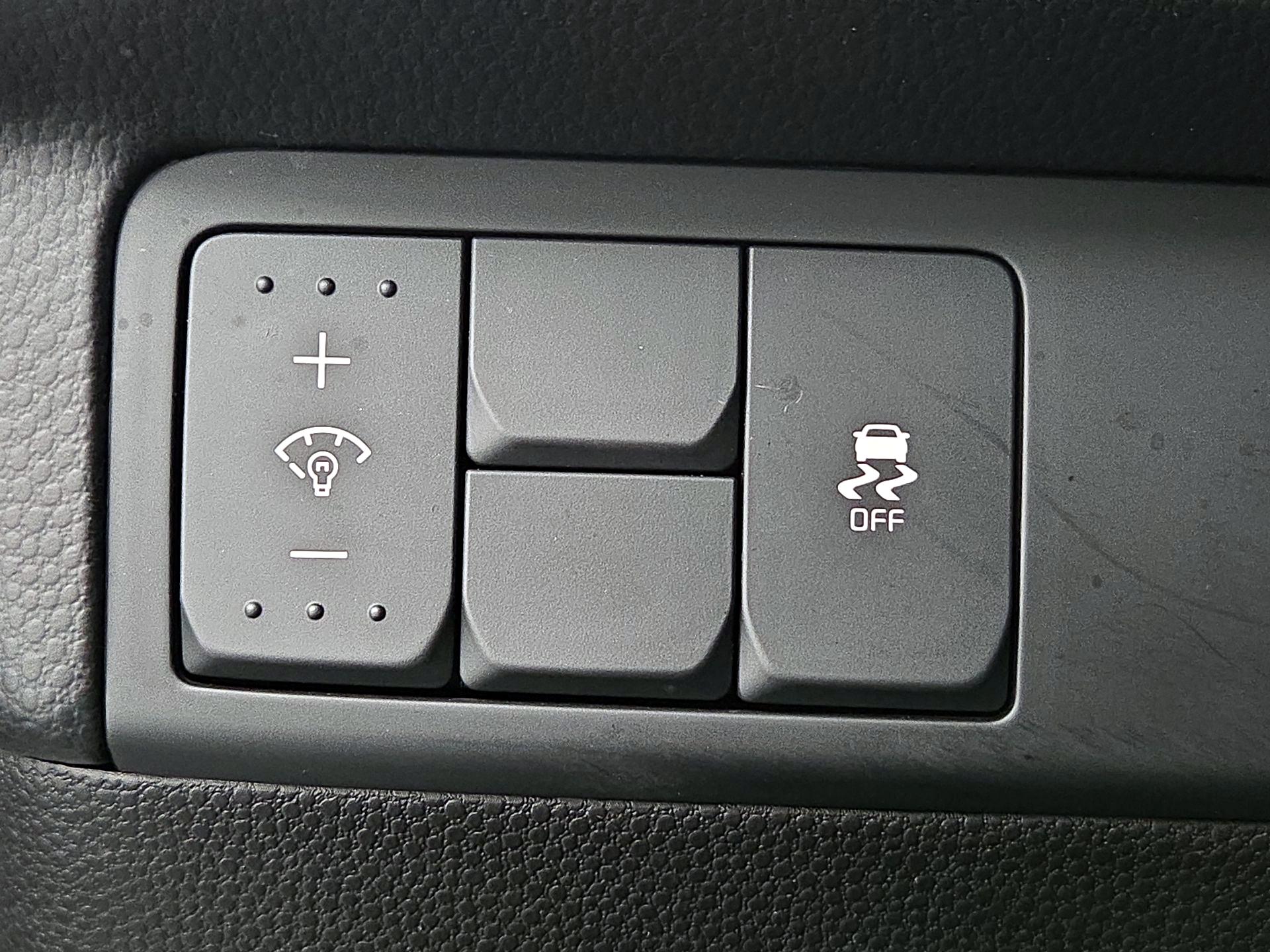 Thumbnail: 2016 Kia Soul - 13