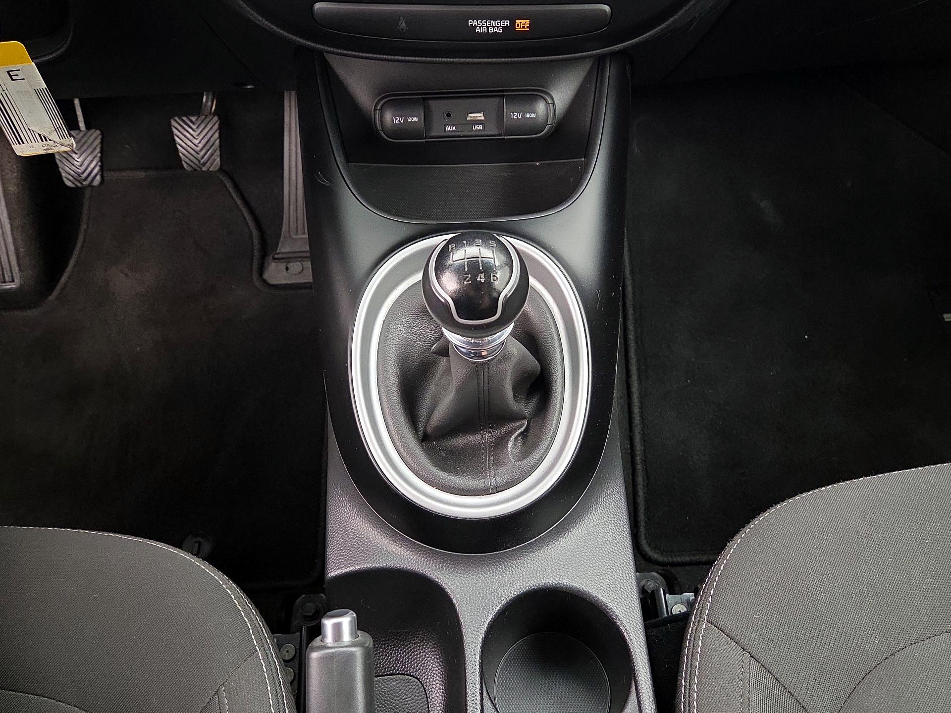 Thumbnail: 2016 Kia Soul - 16