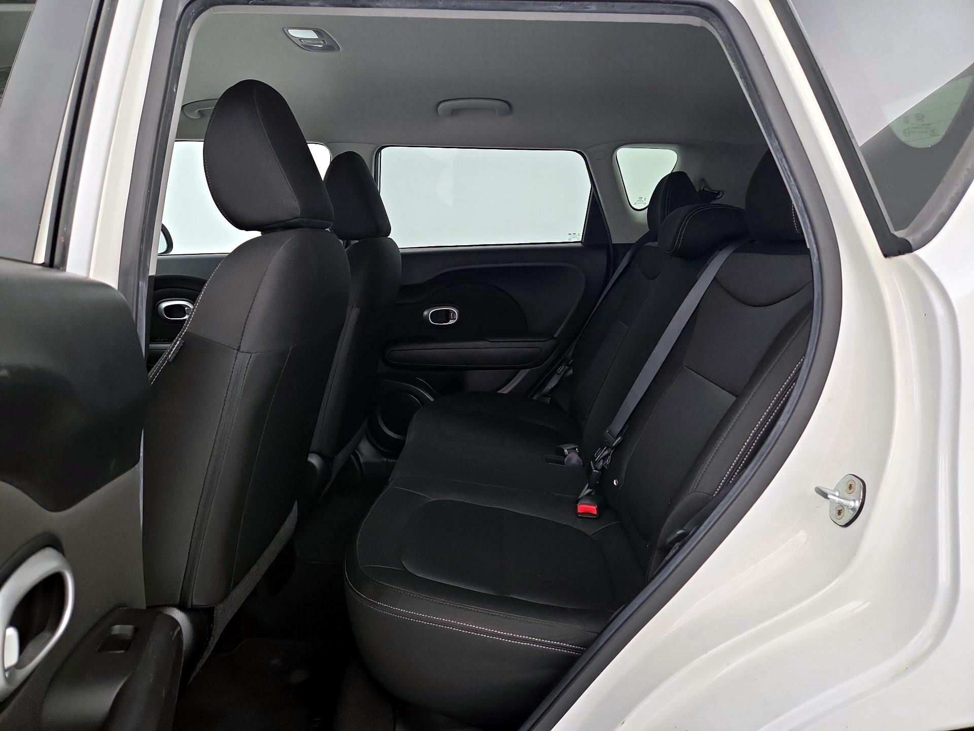 Thumbnail: 2016 Kia Soul - 18