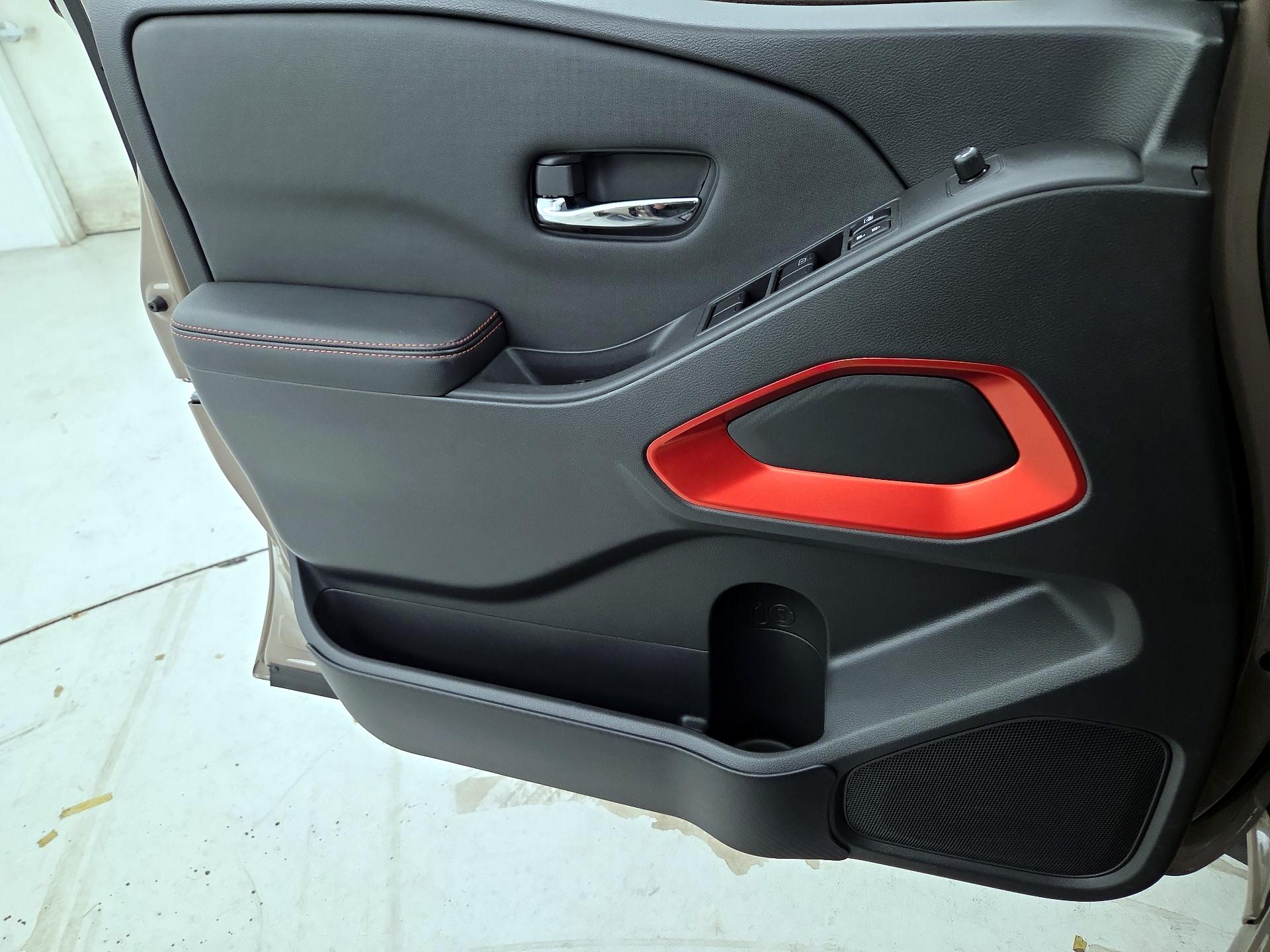 Thumbnail: 2023 Nissan Frontier - 12