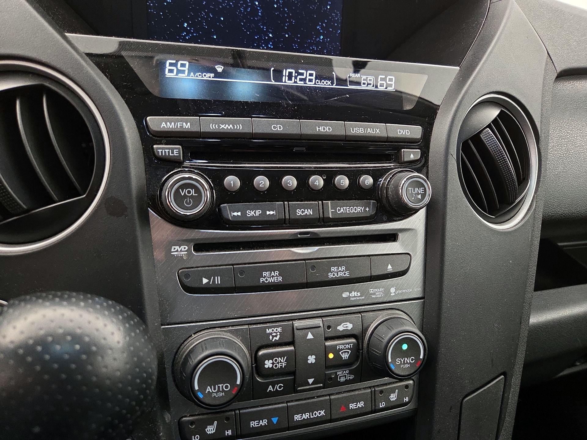 Thumbnail: 2015 Honda Pilot - 16