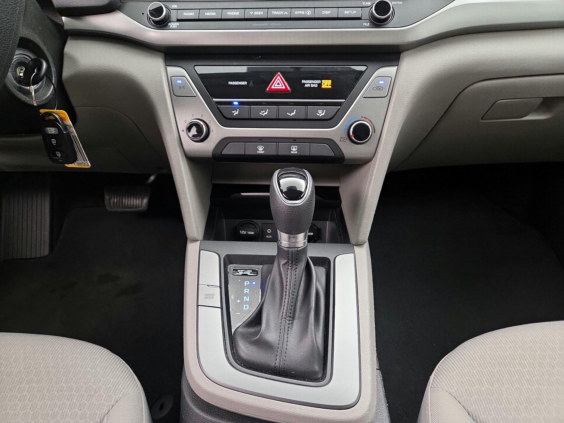 Thumbnail: 2018 Hyundai Elantra - 17
