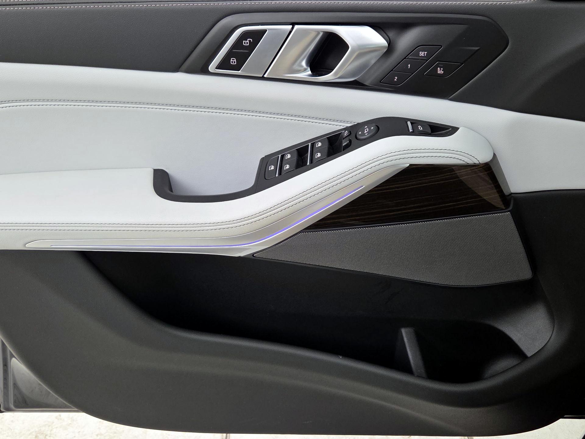 Thumbnail: 2024 BMW X5 - 10